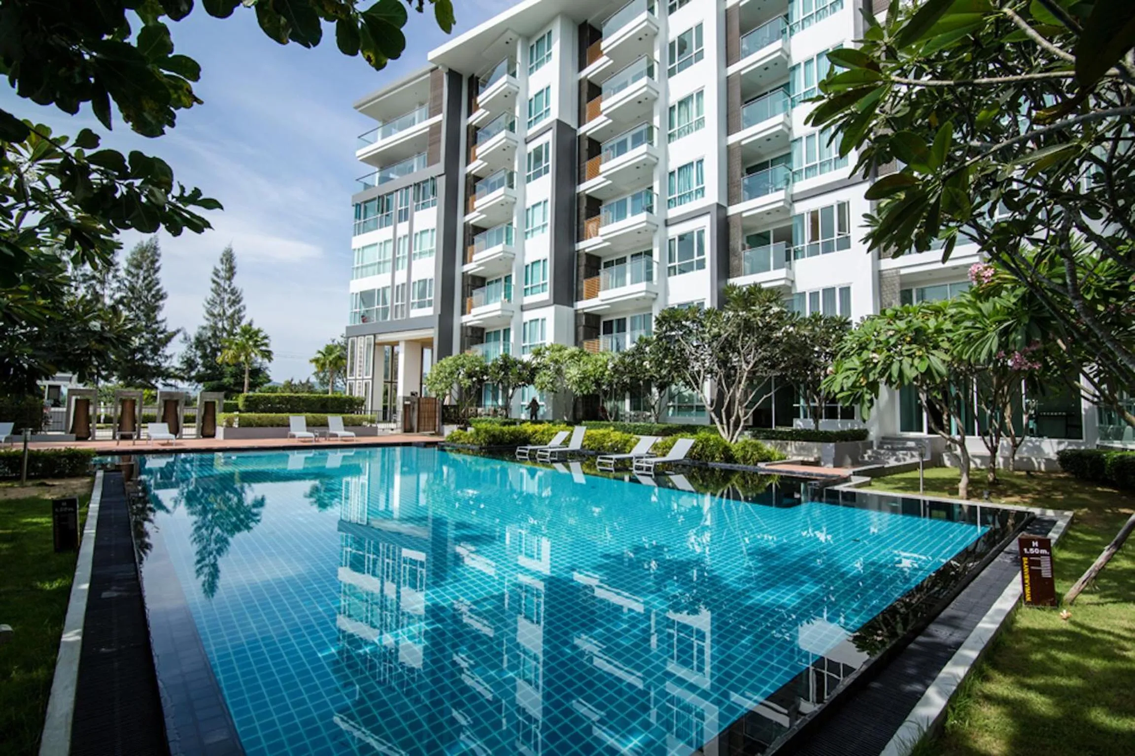 Garden in First Choice Grand Suites Sha Plus Extra