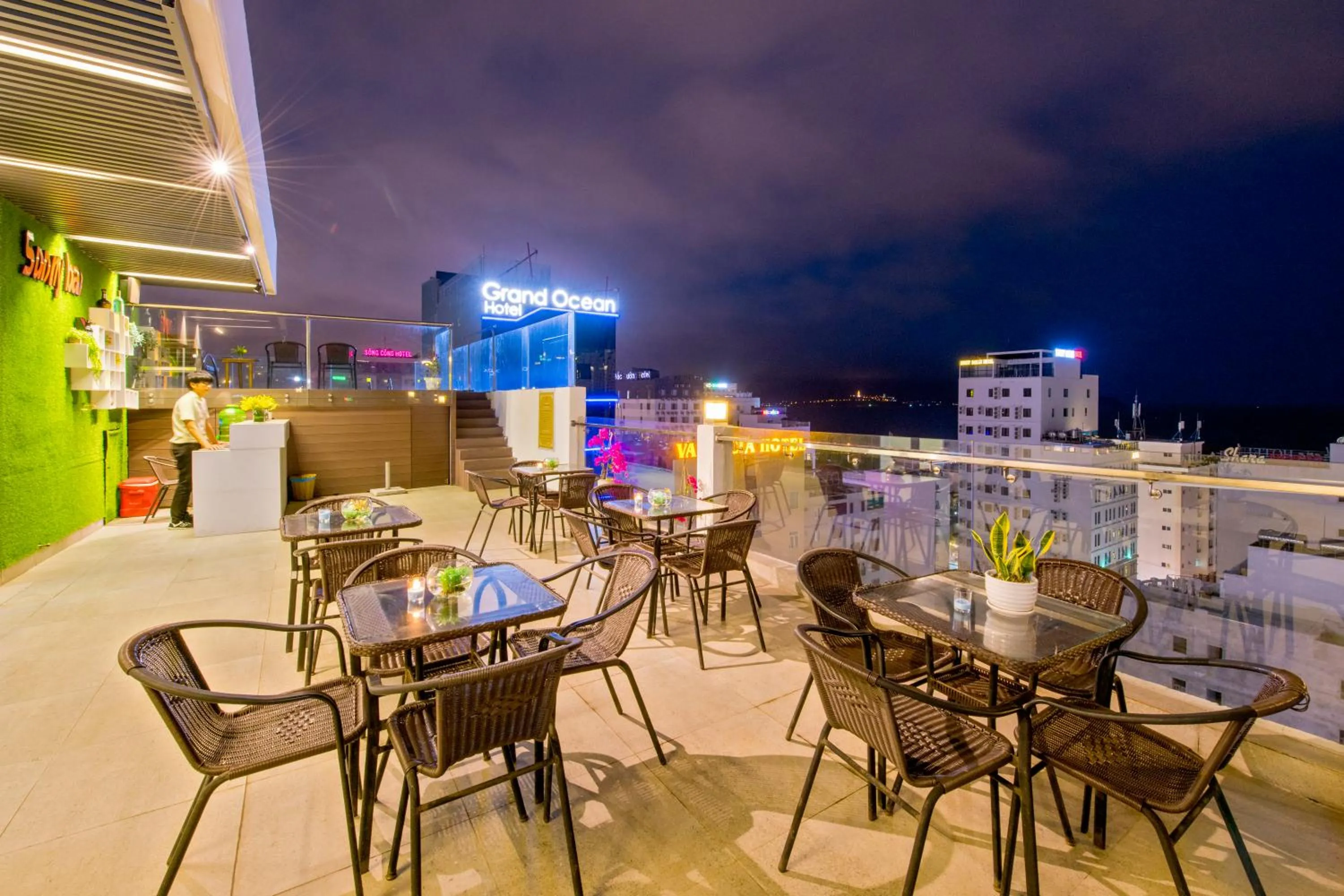 Coffee/tea facilities in Helios Boutique Hotel & Spa