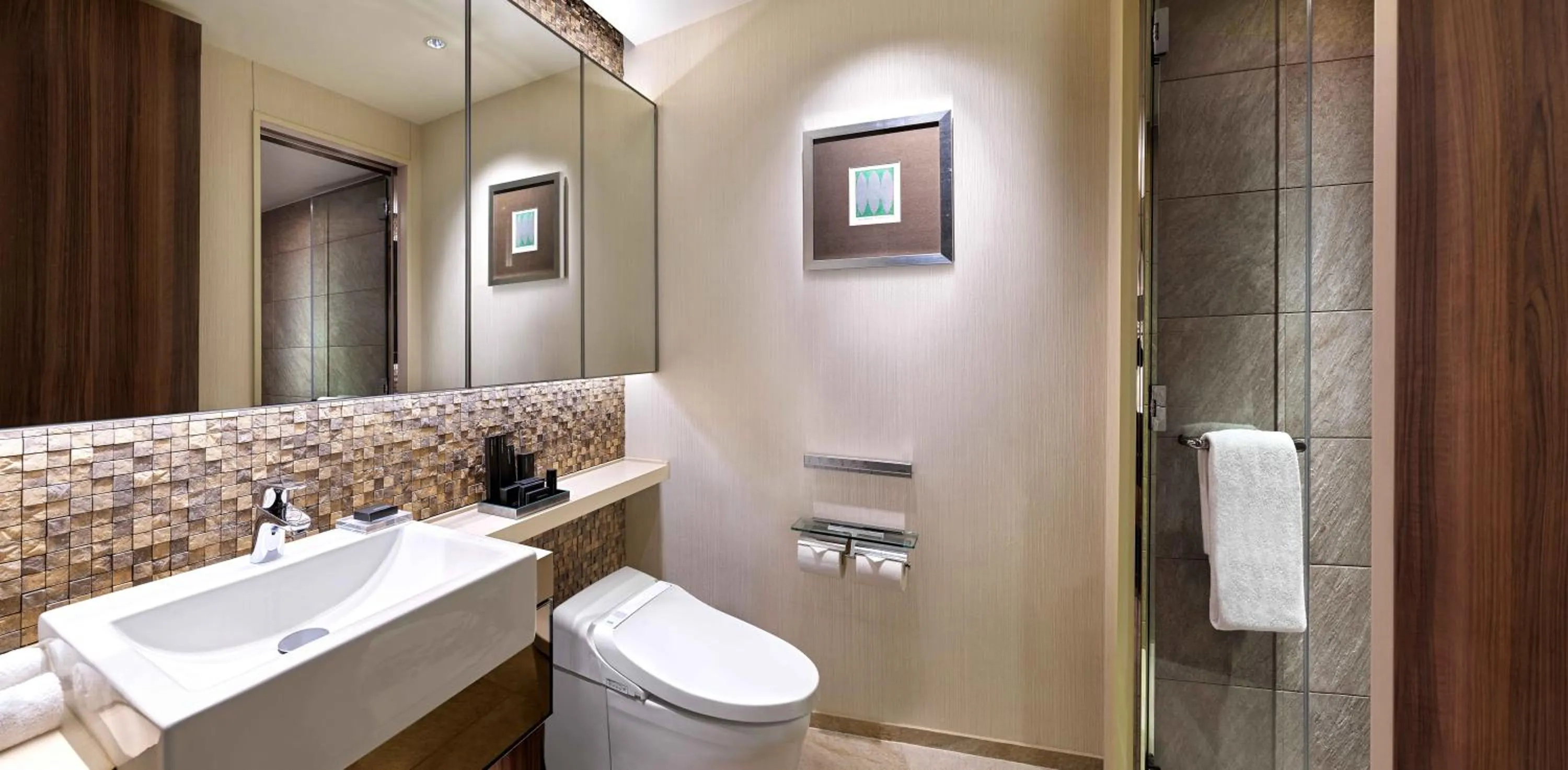Bathroom in Oakwood Premier Tokyo
