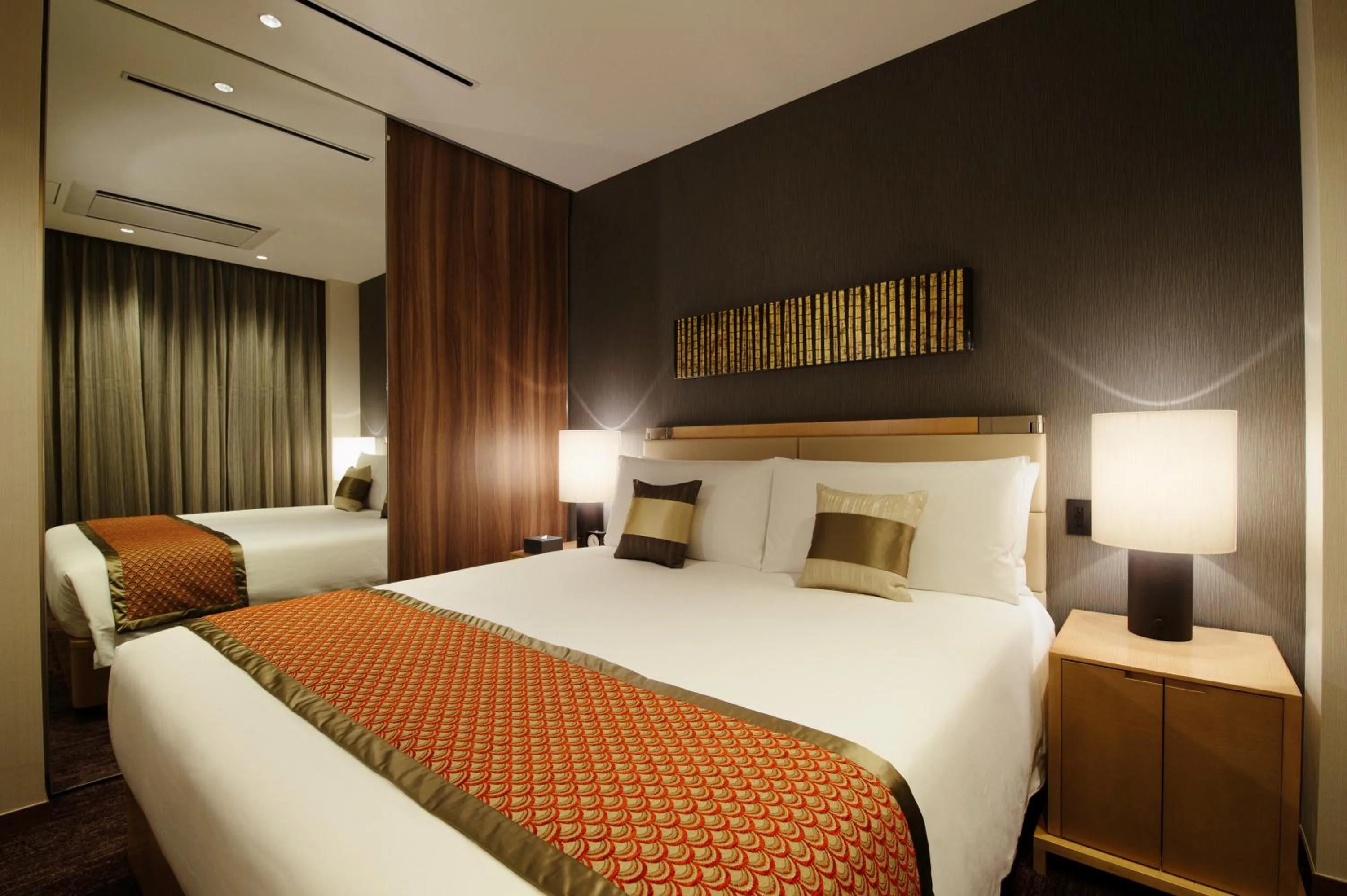 Bed in Oakwood Premier Tokyo