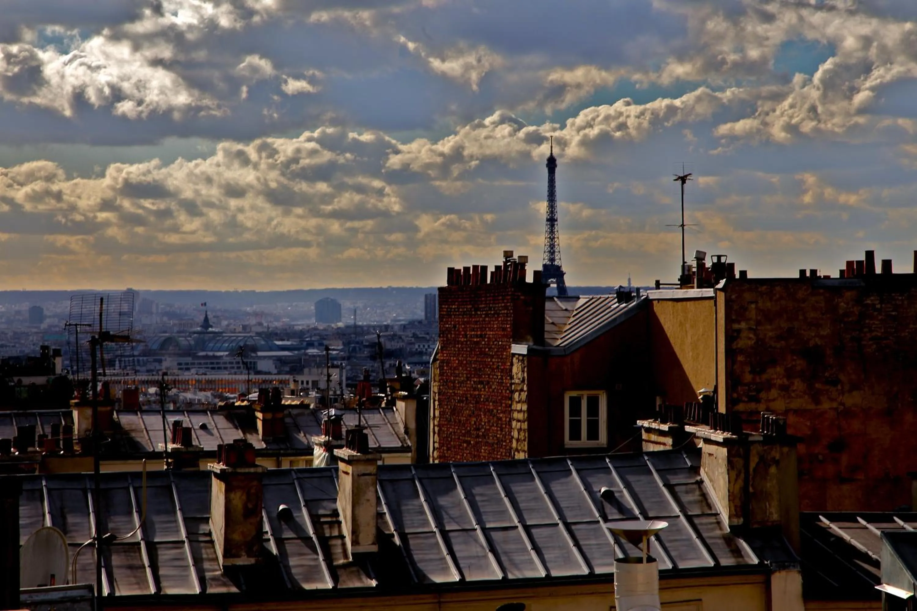 Day in Plug inn Montmartre by Hiphophostels