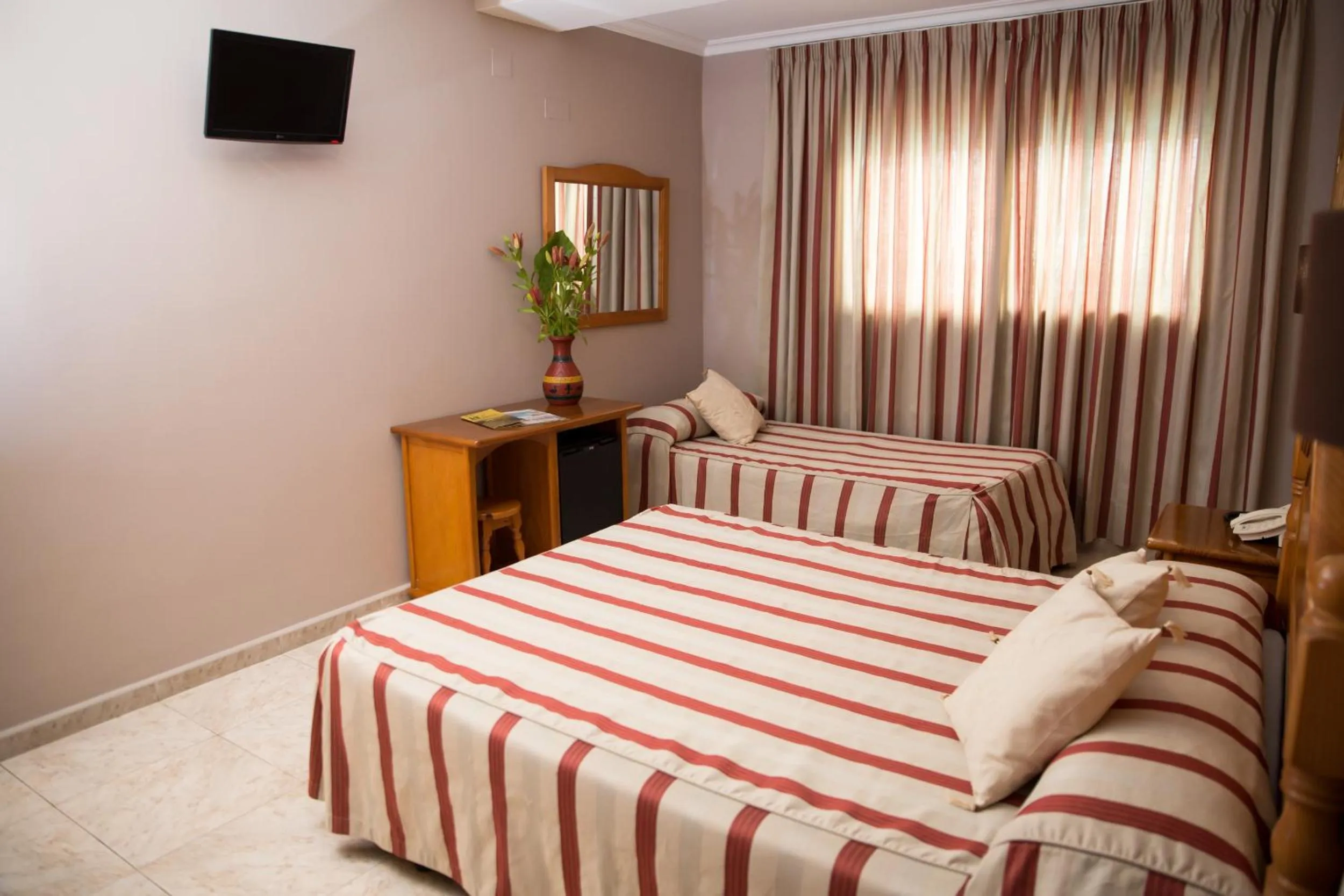 Bed in Hotel Noguera El Albir