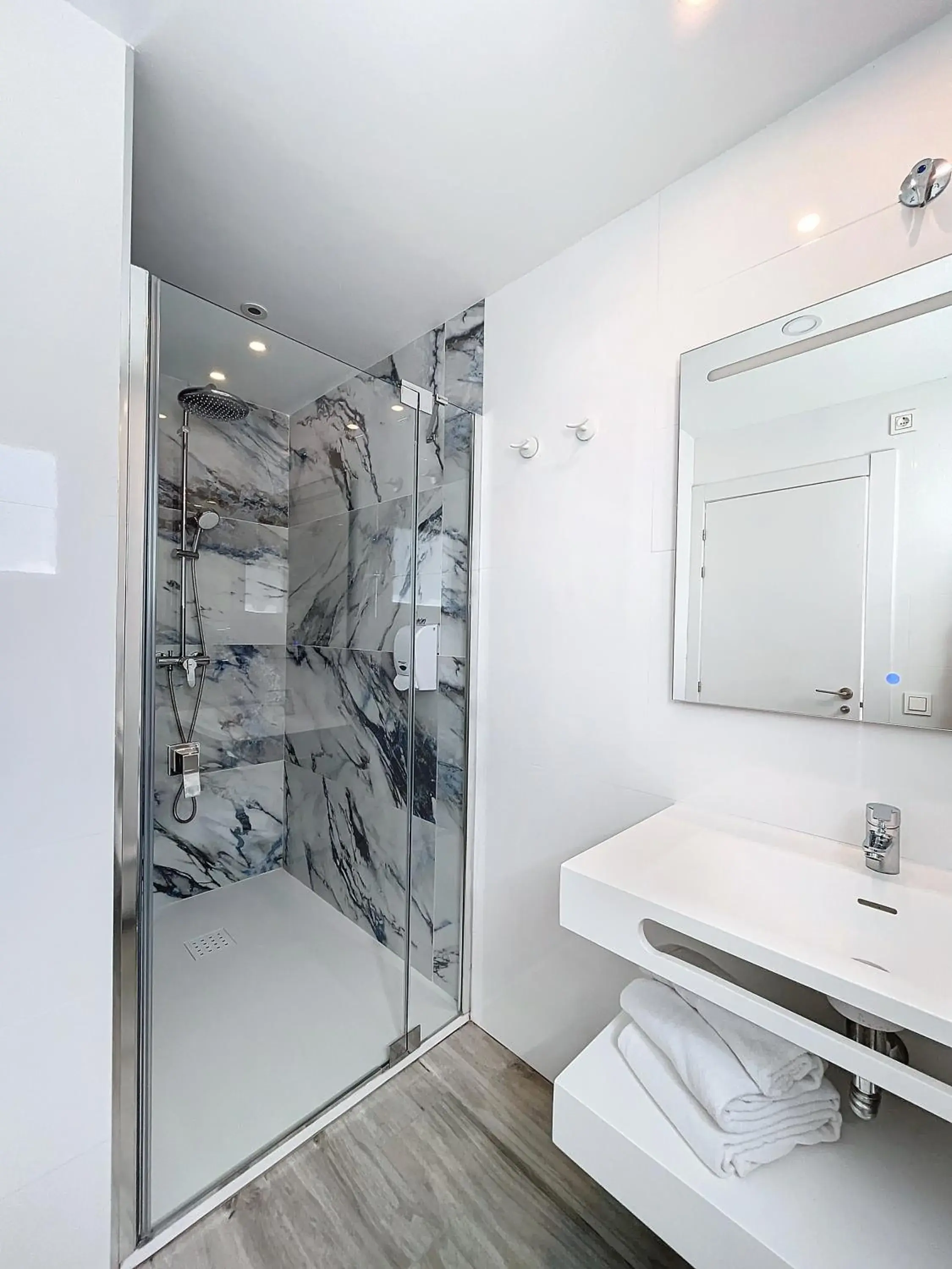 Single Room in Hotel Noguera El Albir Single Room in Hotel Noguera El Albir