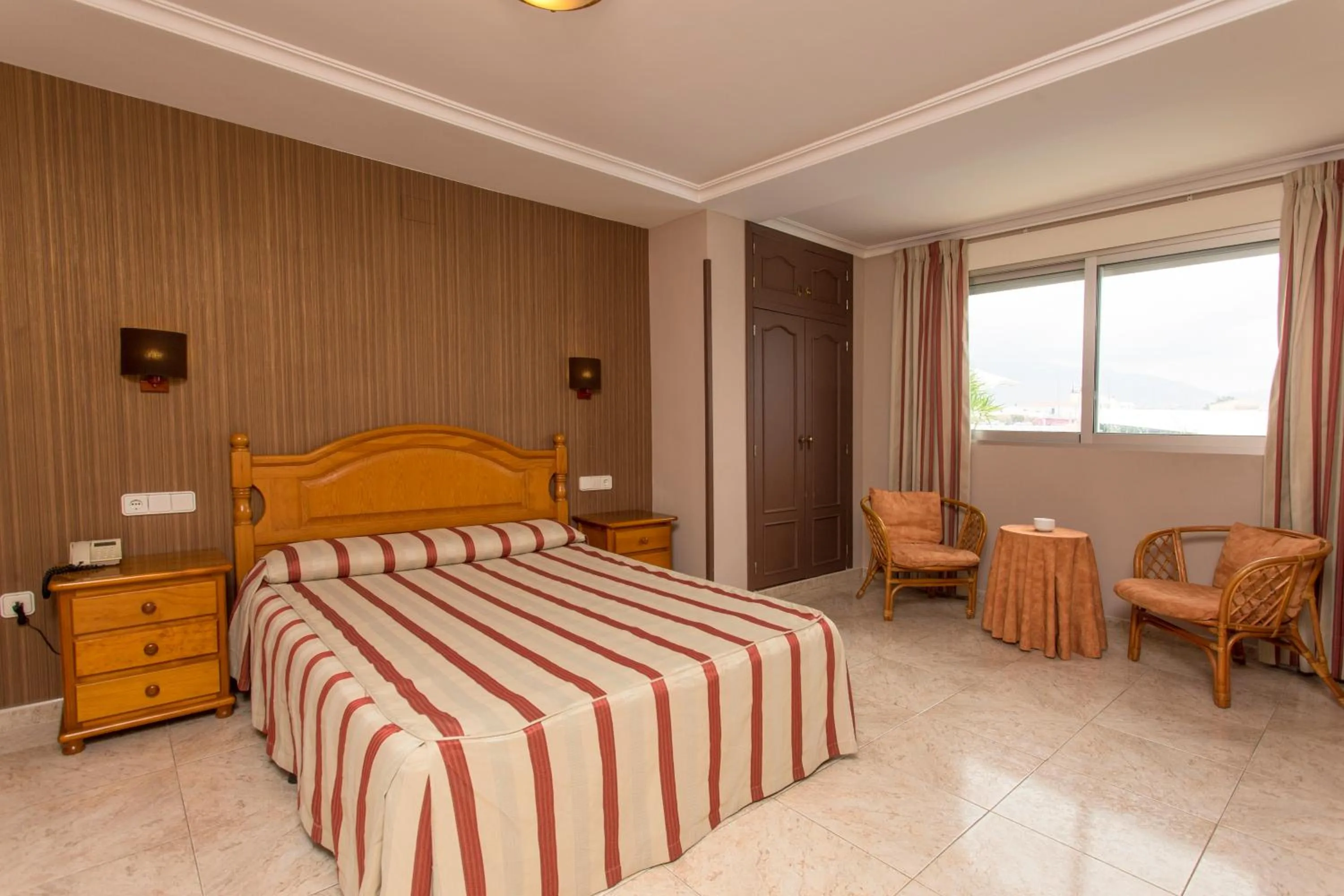 Photo of the whole room, Bed in Hotel Noguera El Albir