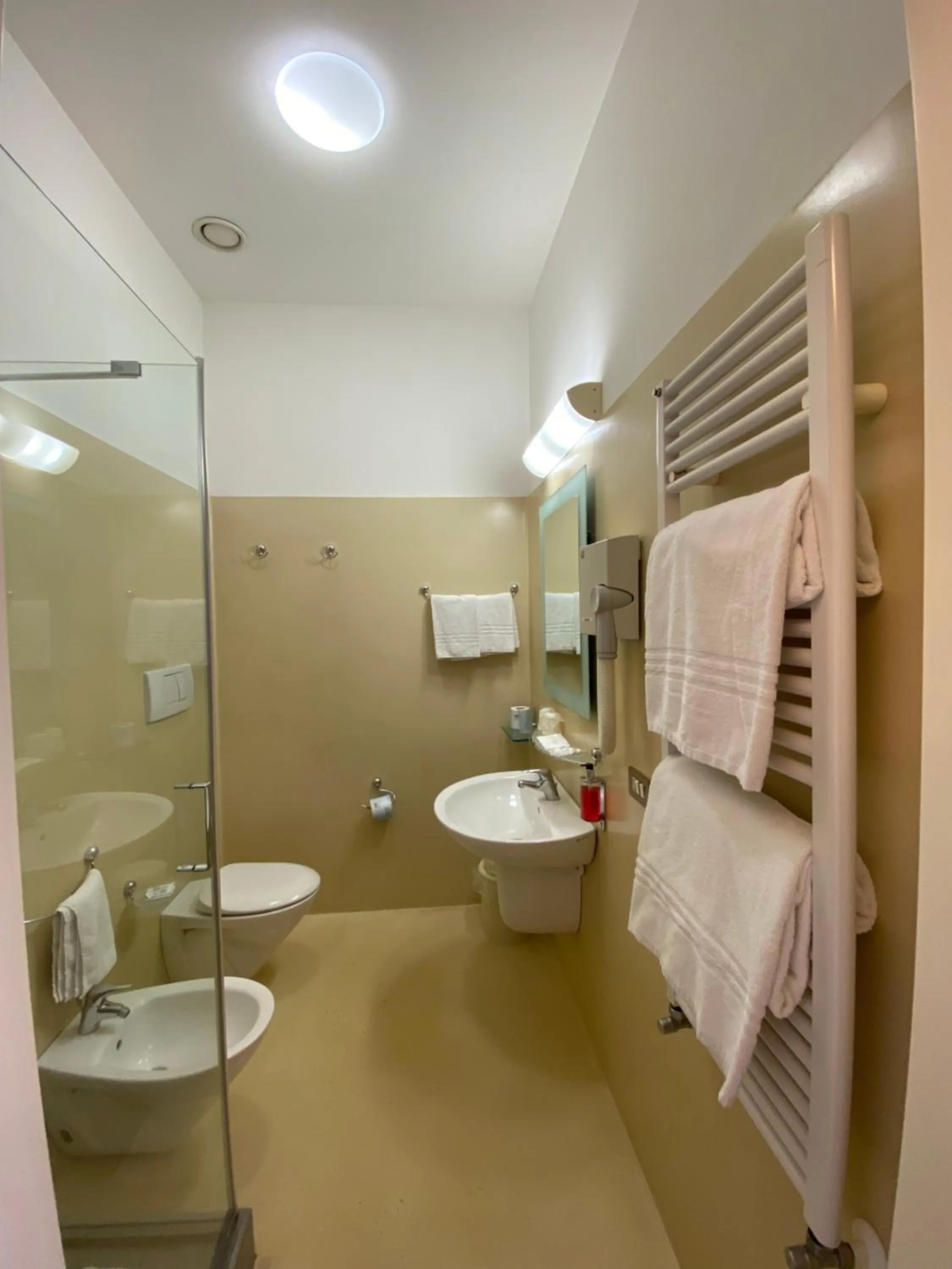 Bathroom in Basilica Hotel