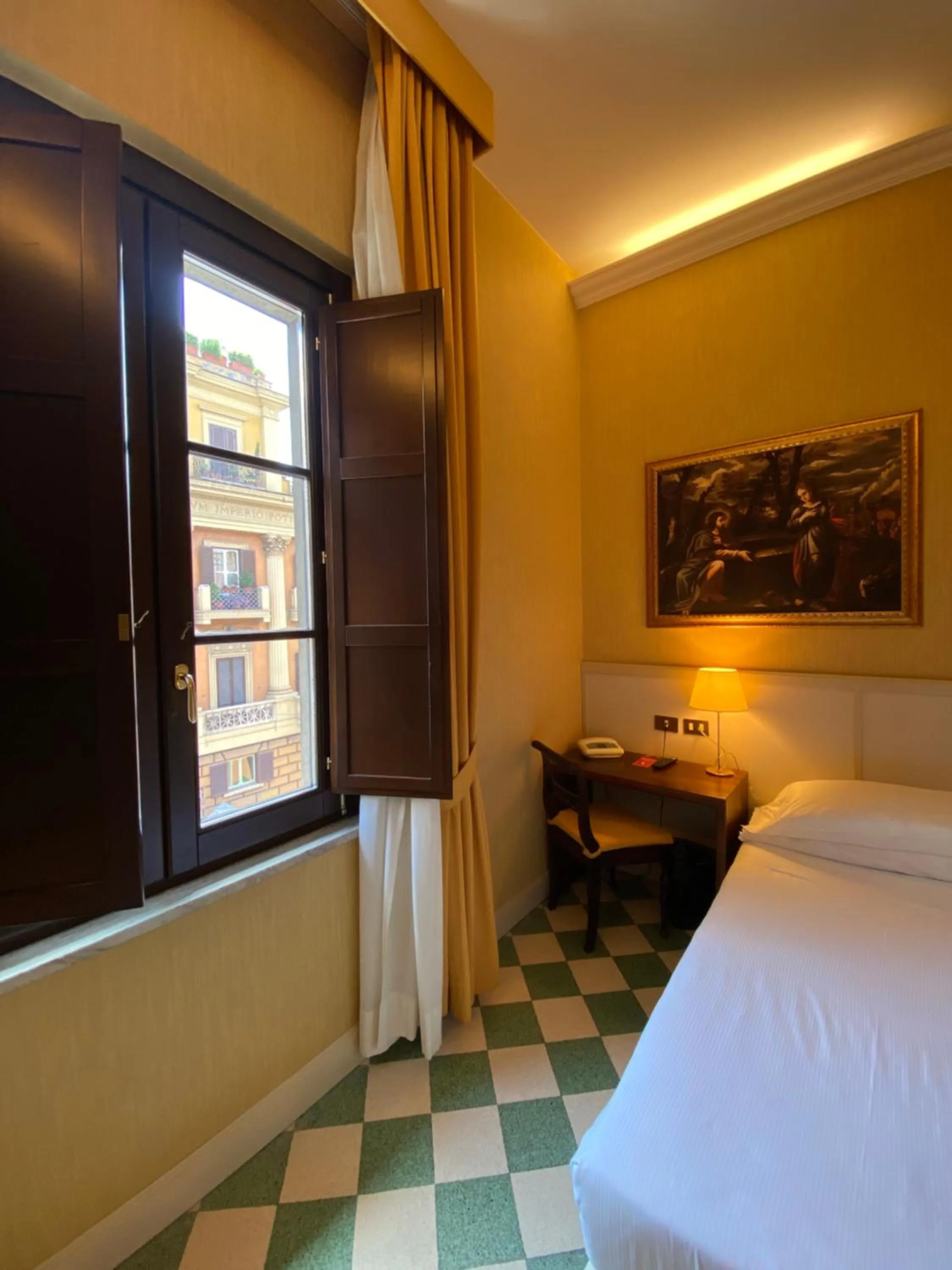 Bed in Basilica Hotel