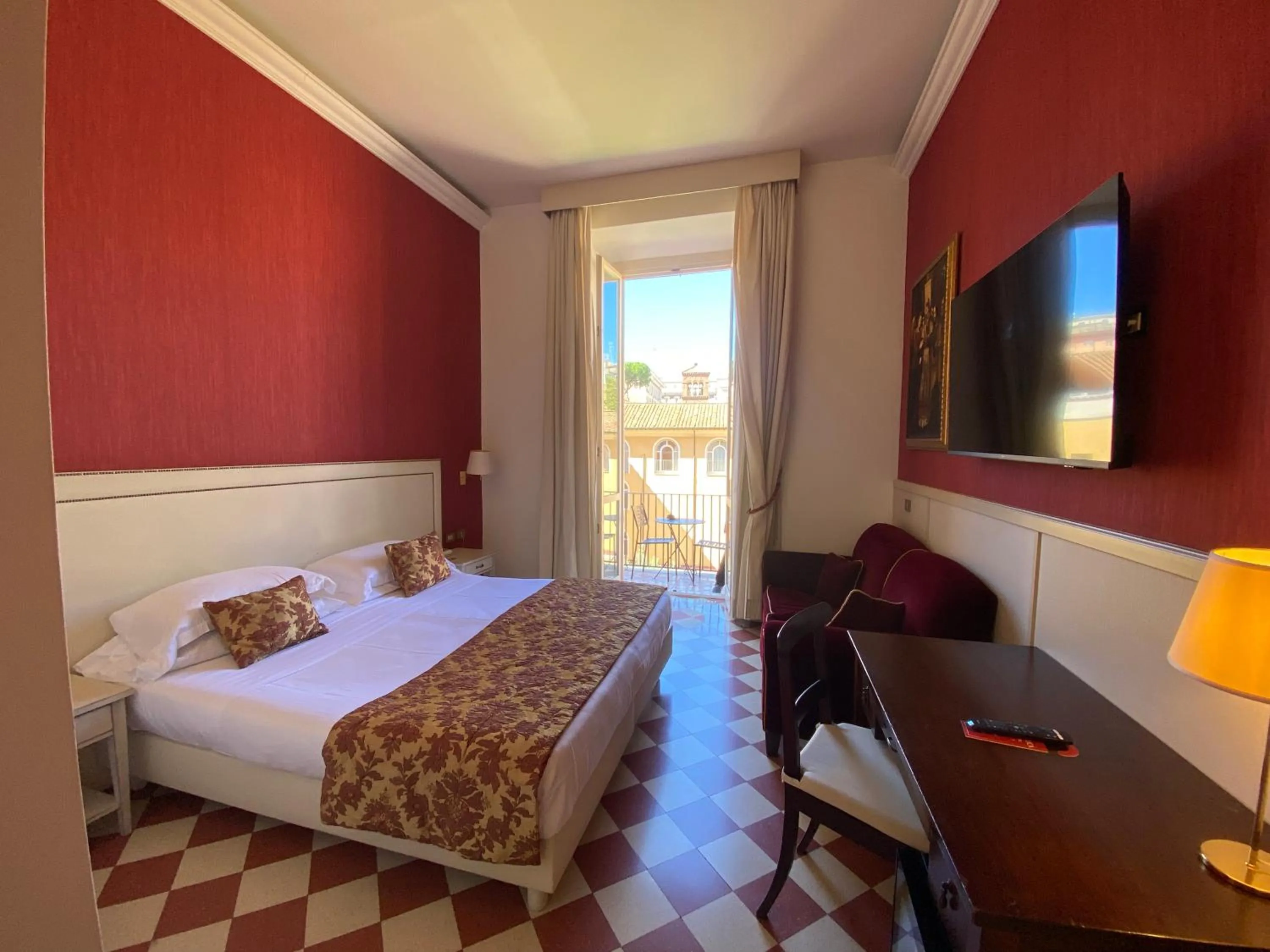 TV and multimedia, Bed in Basilica Hotel