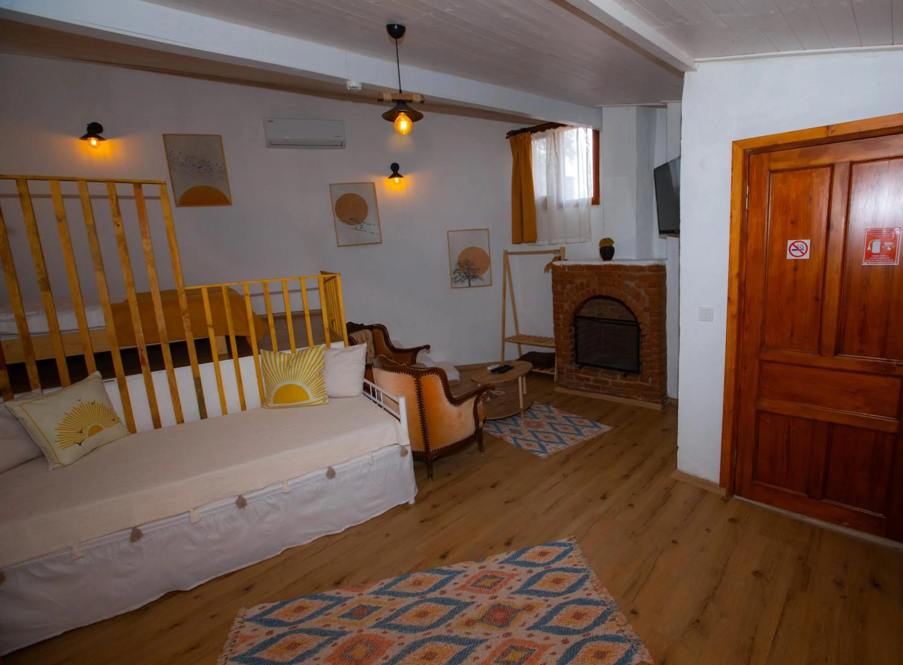 Photo of the whole room in Şirince Klaseas Hotel&Restaurant