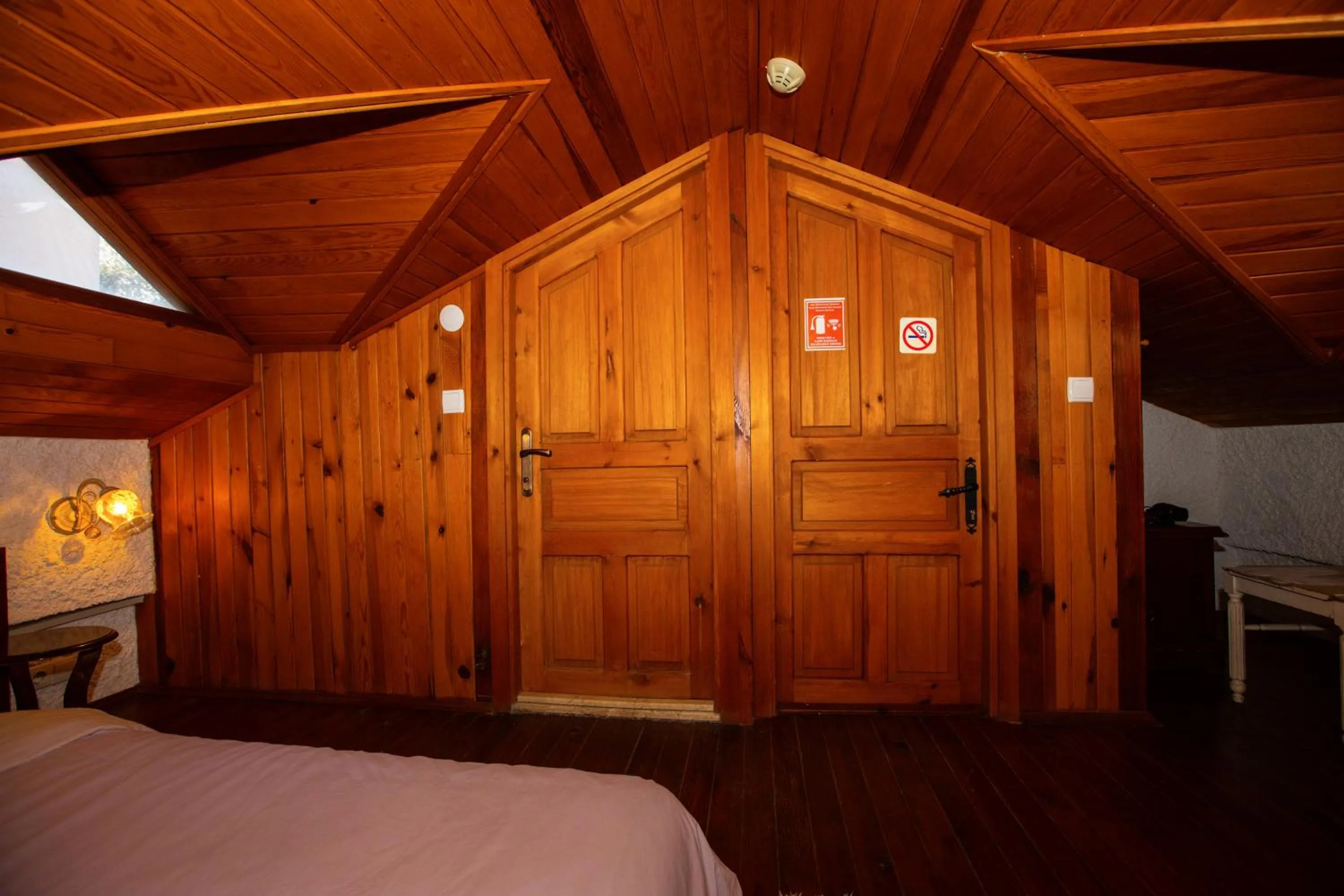 Photo of the whole room, Bed in Şirince Klaseas Hotel&Restaurant