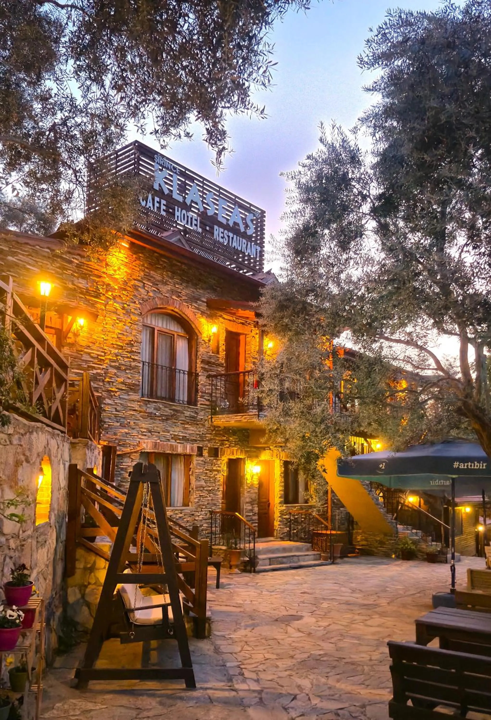 Property building in Şirince Klaseas Hotel&Restaurant