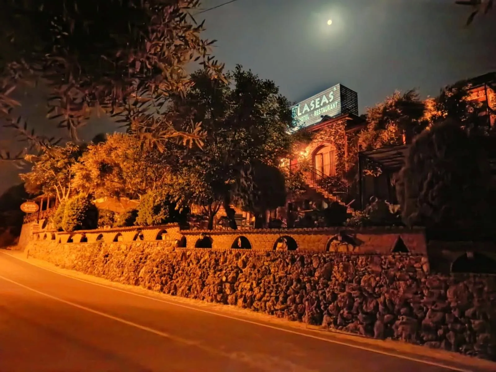 Property building in Şirince Klaseas Hotel&Restaurant