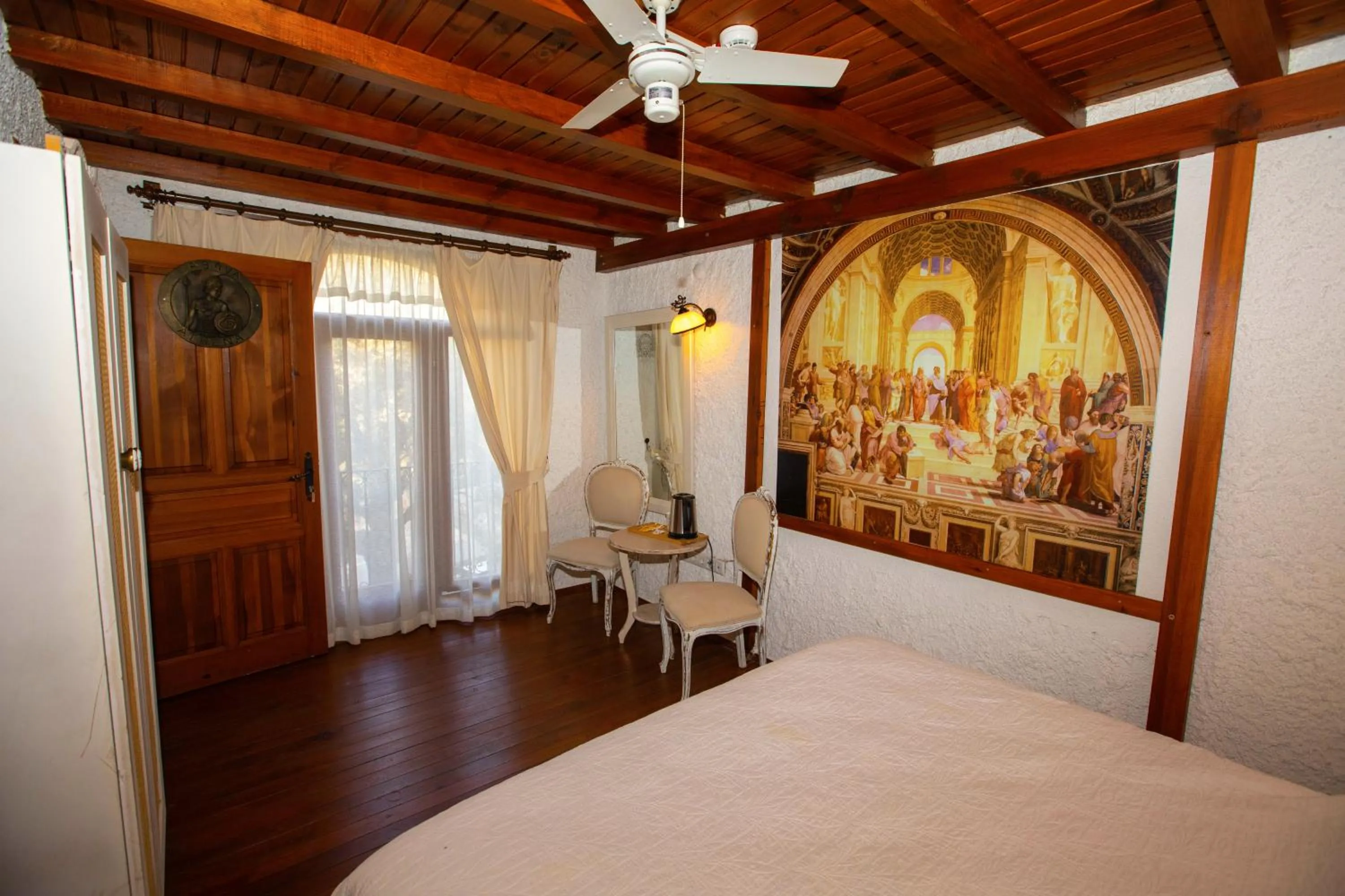 Seating area, Bed in Şirince Klaseas Hotel&Restaurant