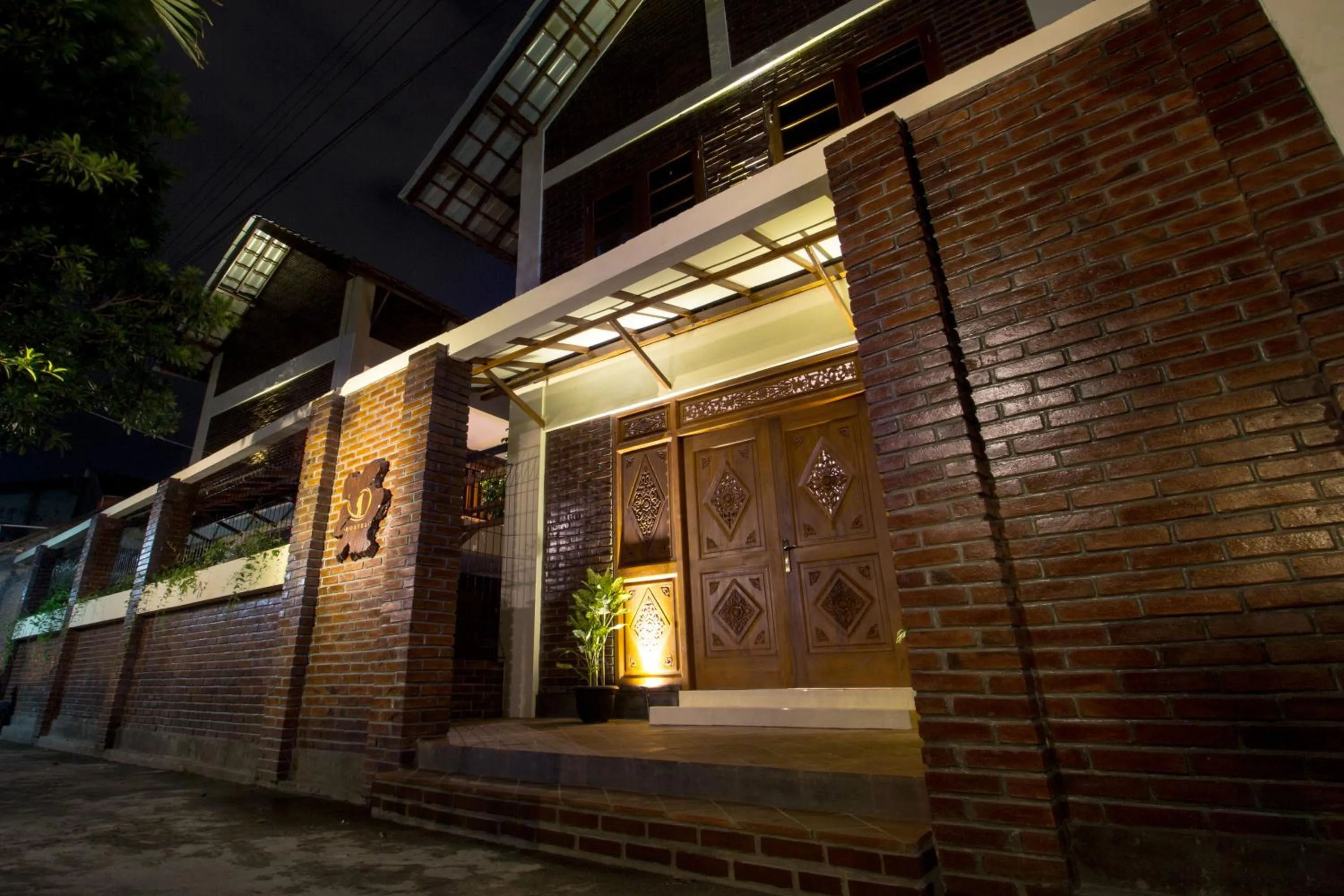Facade/entrance in De Hostel Yogyakarta