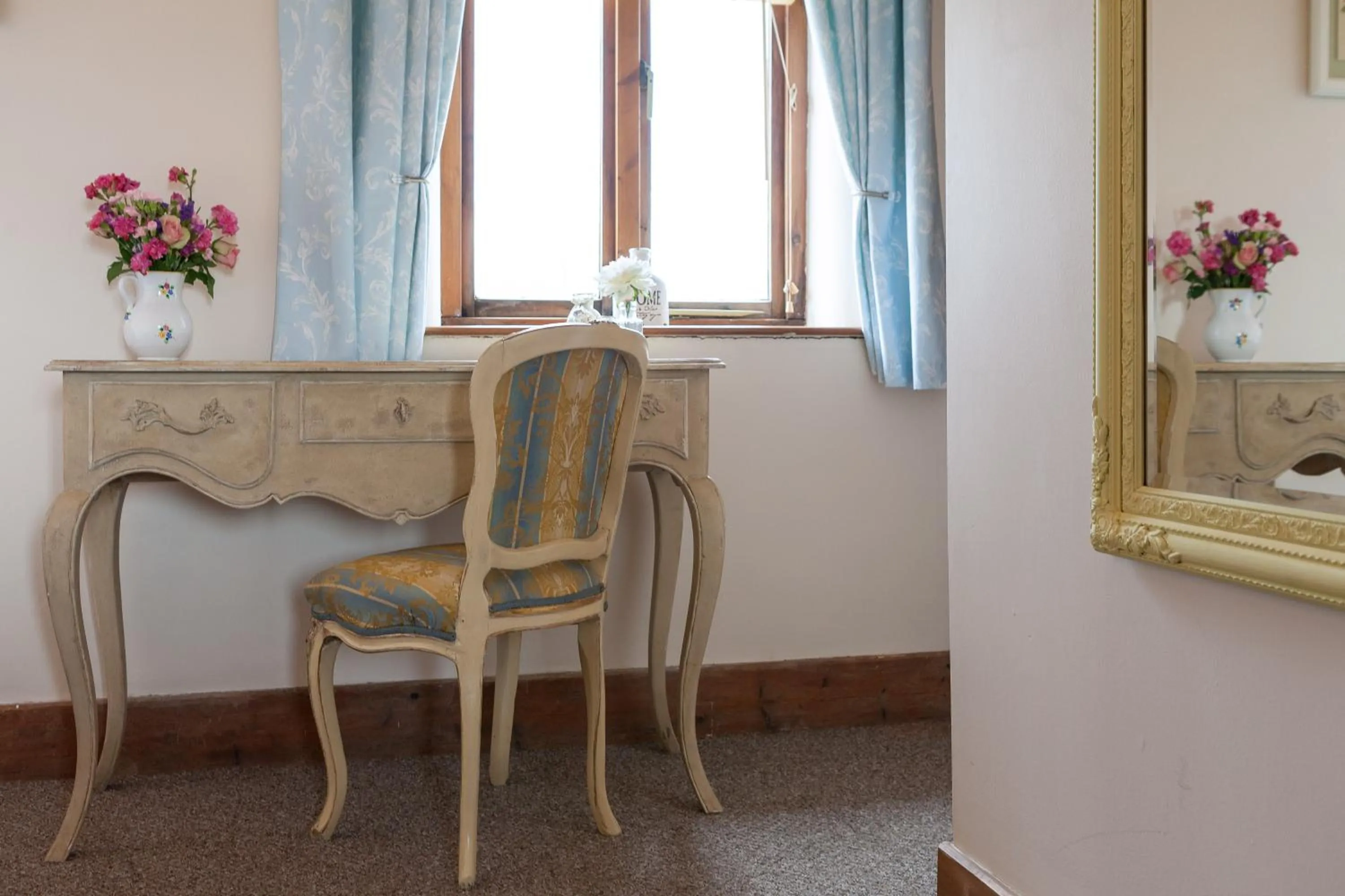 Decorative detail in Skipbridge Farm Cottages