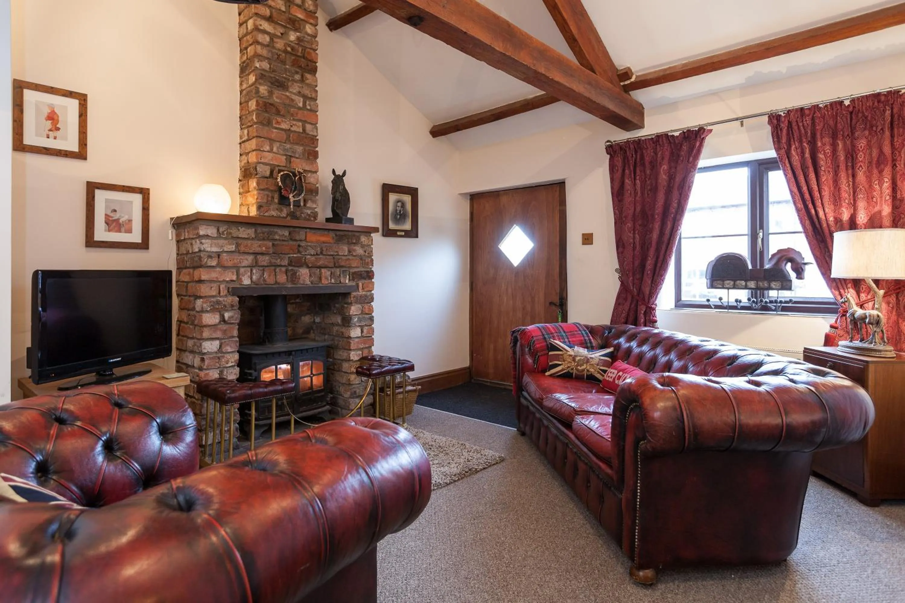 Photo of the whole room in Skipbridge Farm Cottages