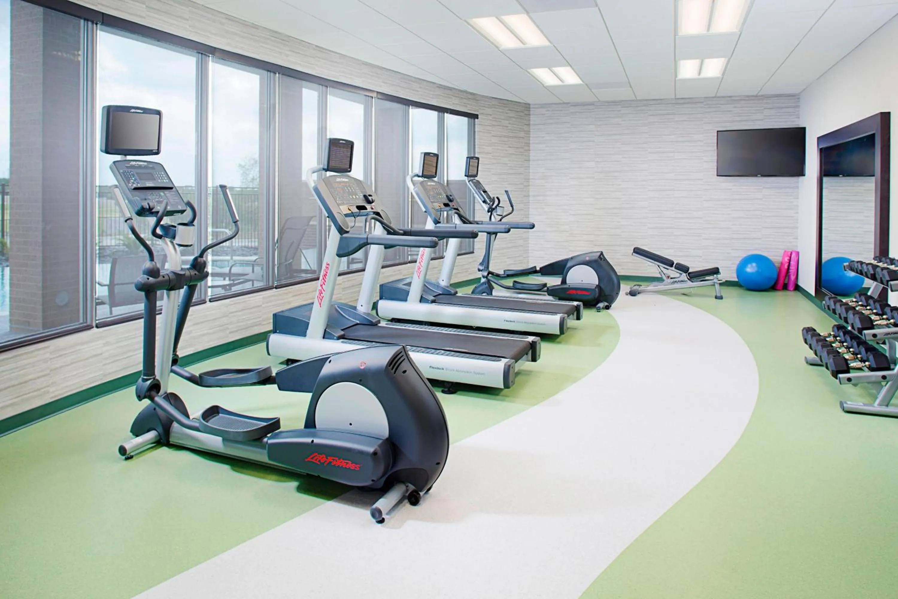 Fitness centre/facilities in Courtyard by Marriott Dallas Carrollton and Carrollton Conference Center