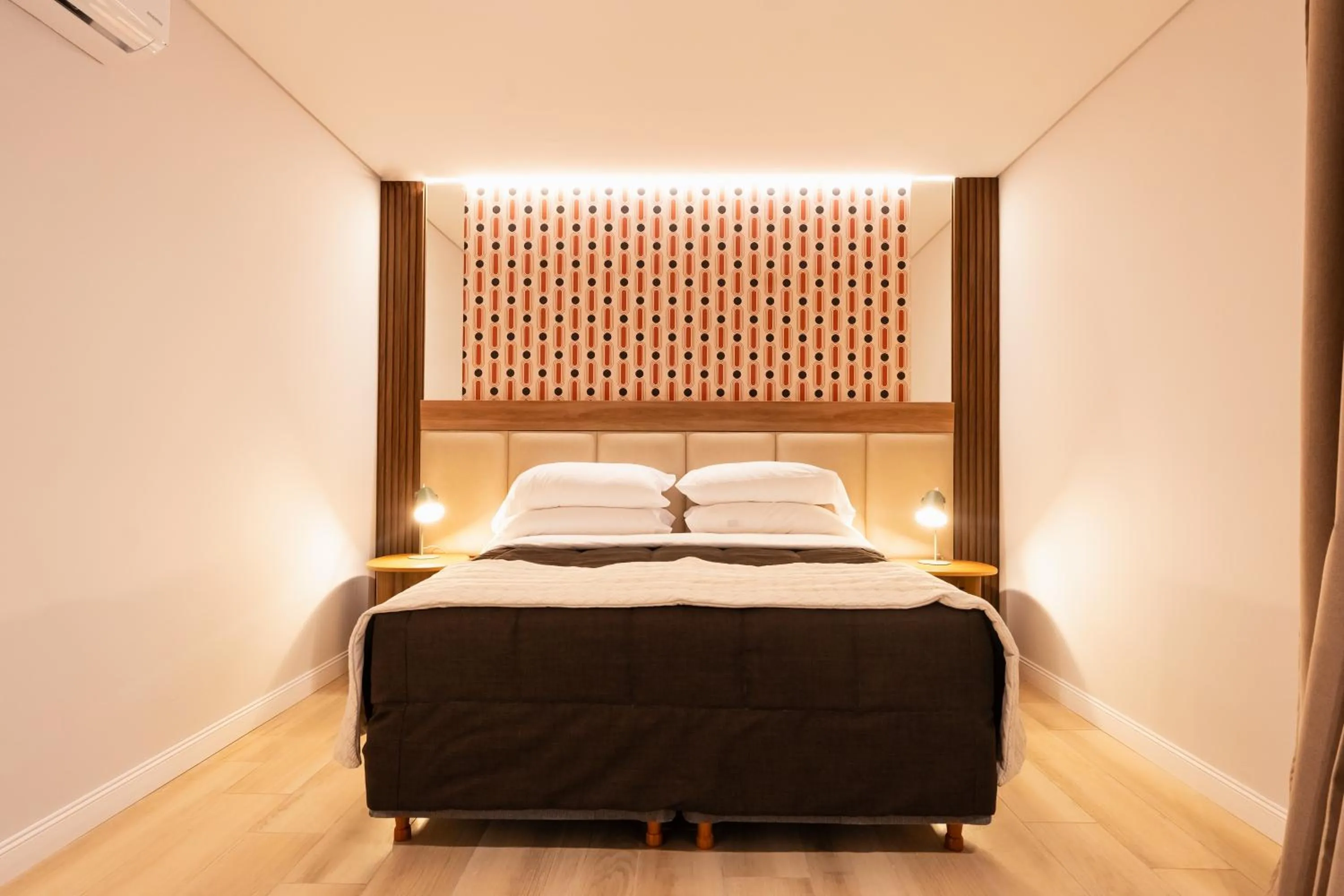 Nuit Hotel