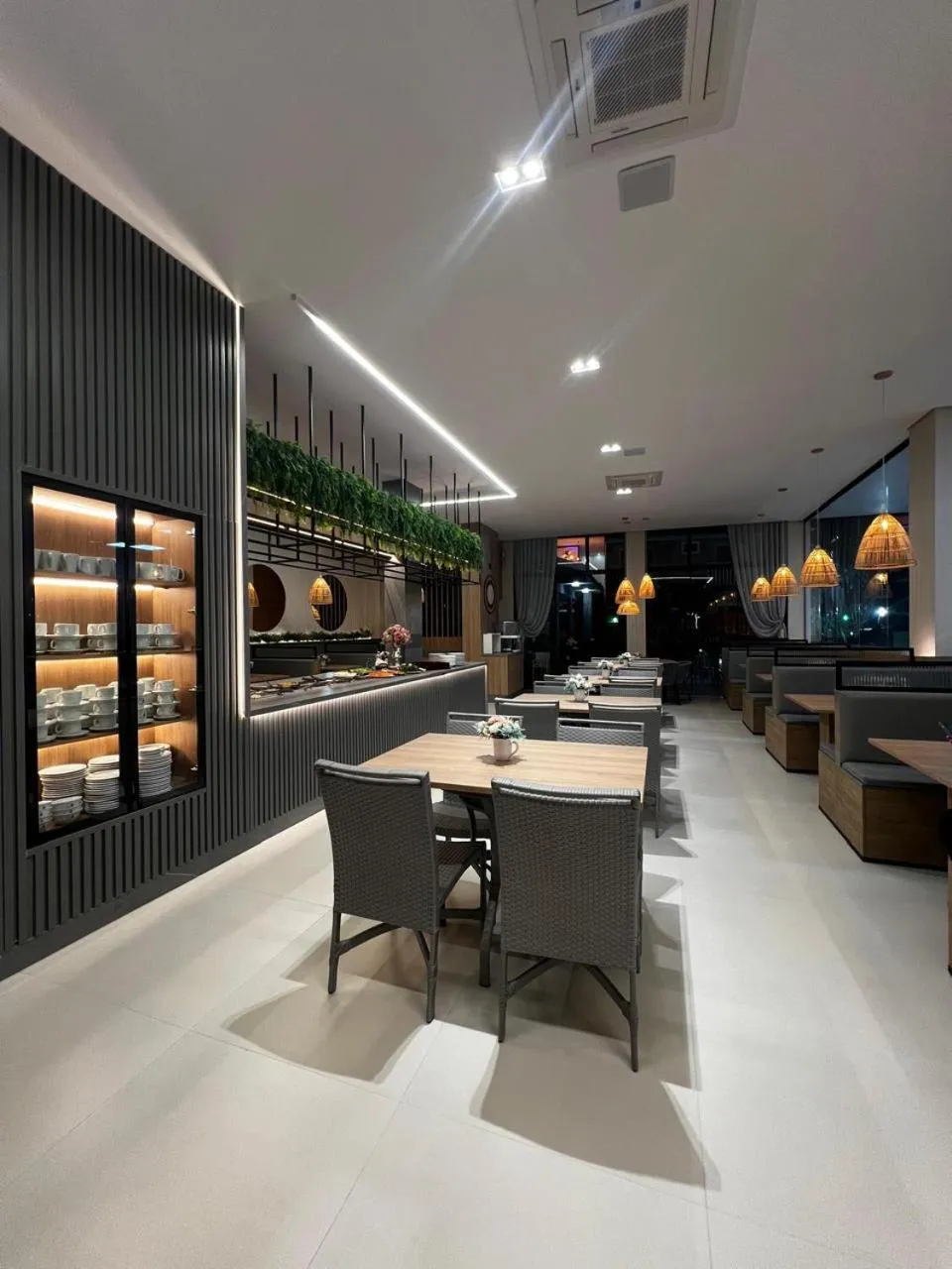 Restaurant/places to eat in Pousada Duas Ilhas