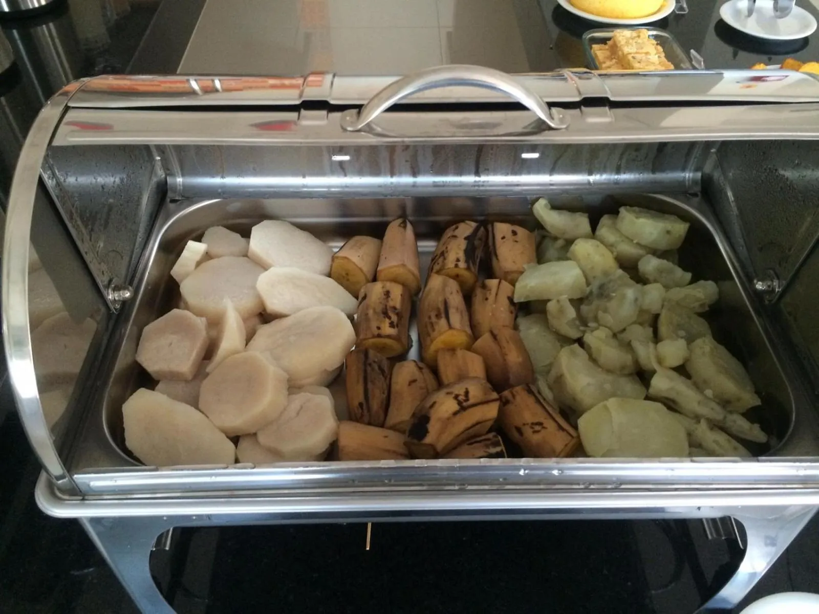 Buffet breakfast in Hotel Caju de Ouro