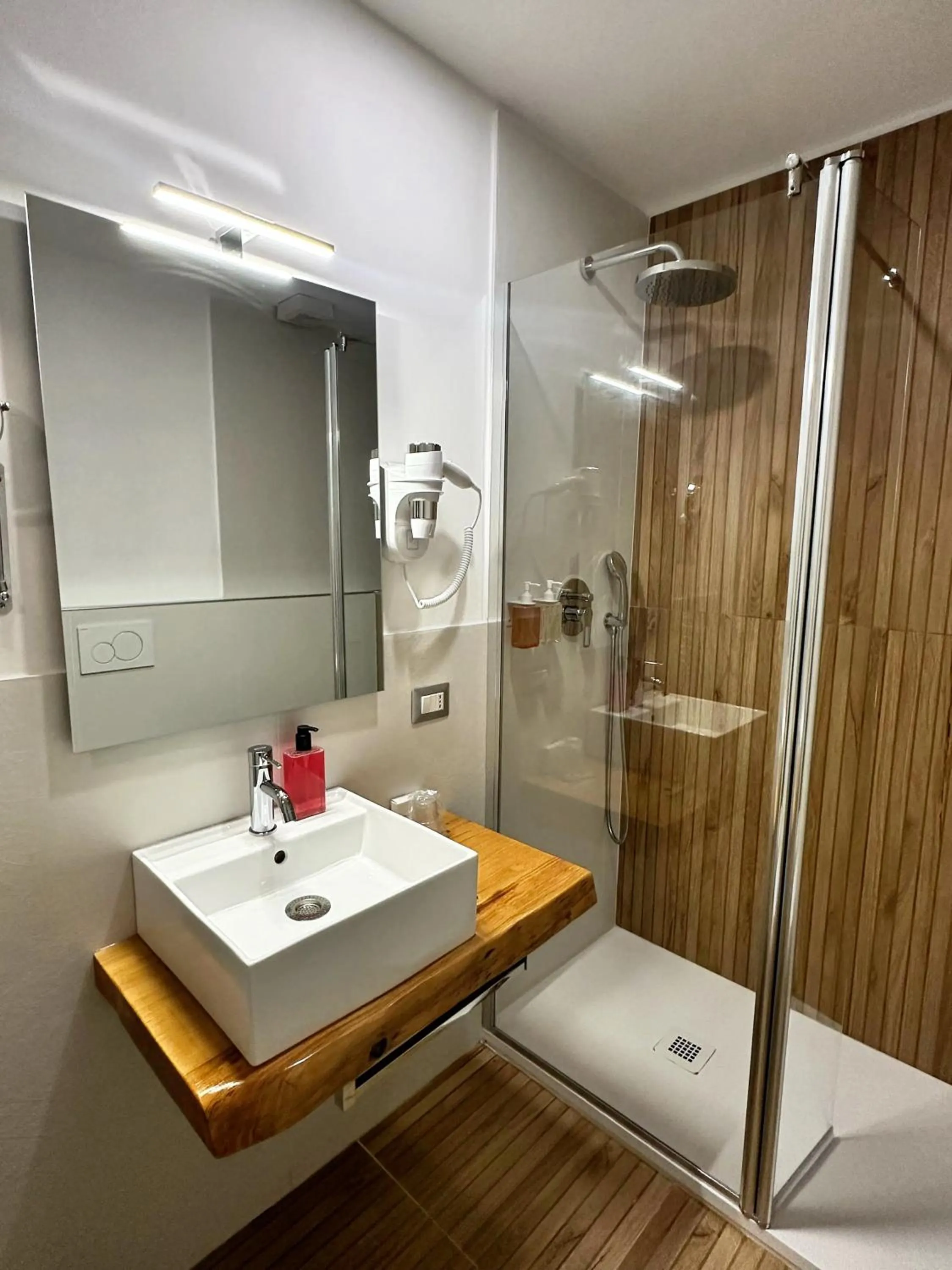 Bathroom in Spagna Ave