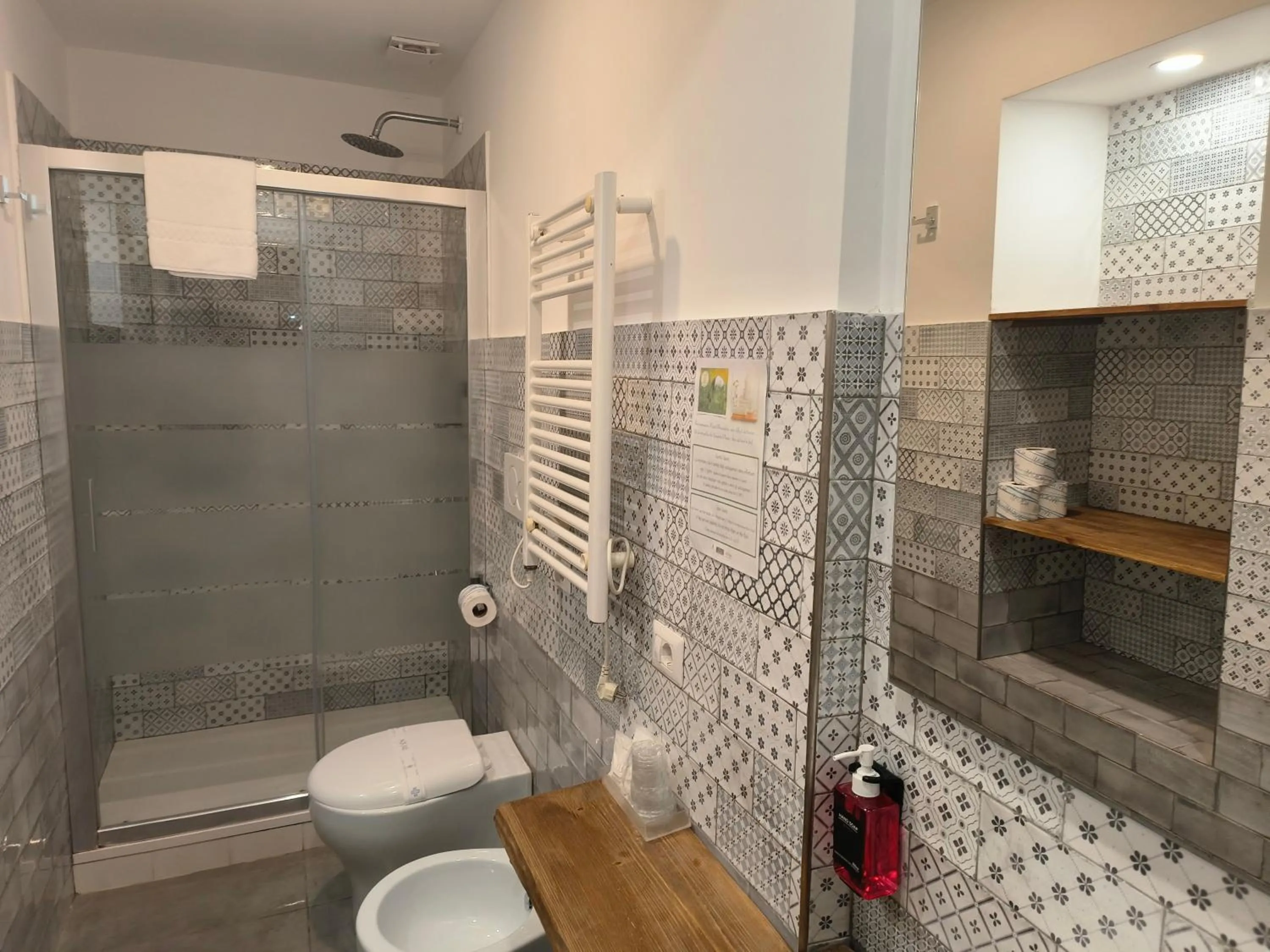 Toilet in Spagna Ave