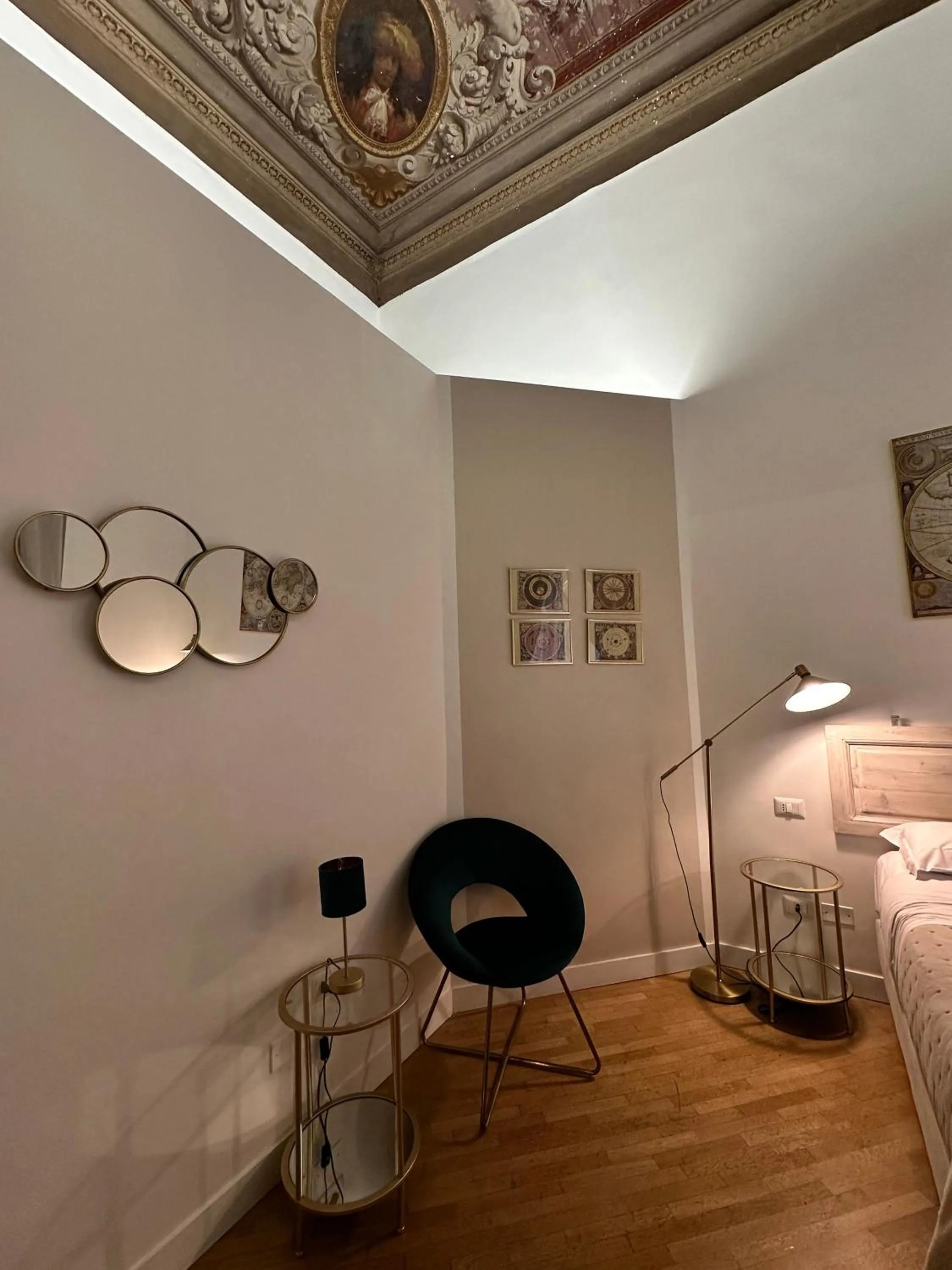 Photo of the whole room, Bed in Spagna Ave