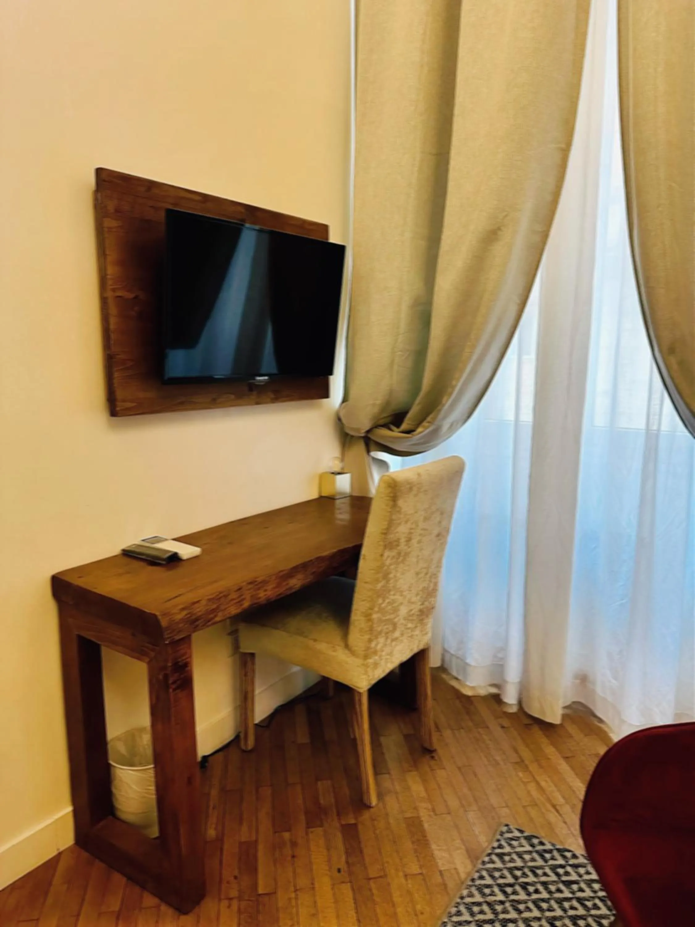 TV and multimedia in Spagna Ave