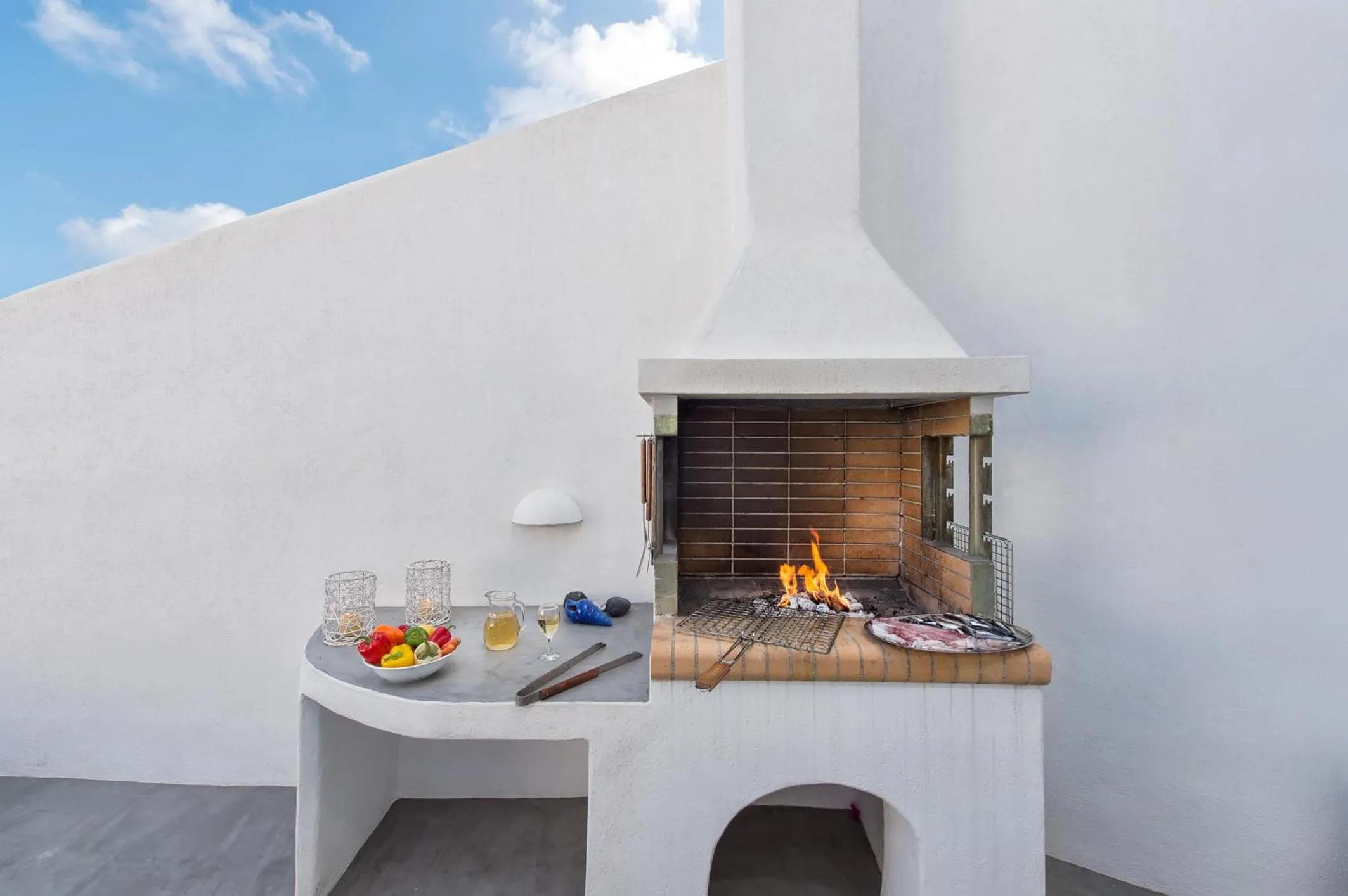 BBQ facilities in White Cave Private Villa