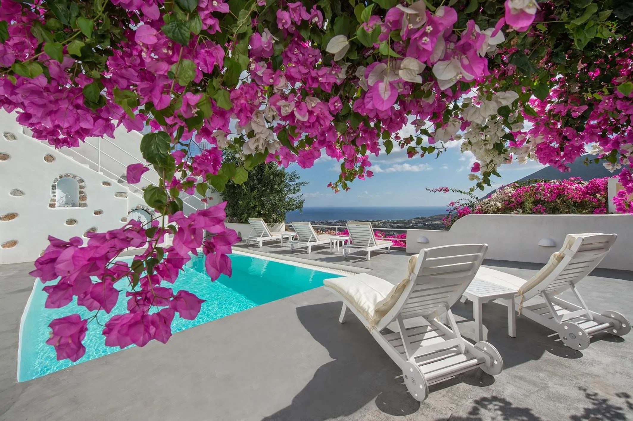 Swimming pool in White Cave Private Villa
