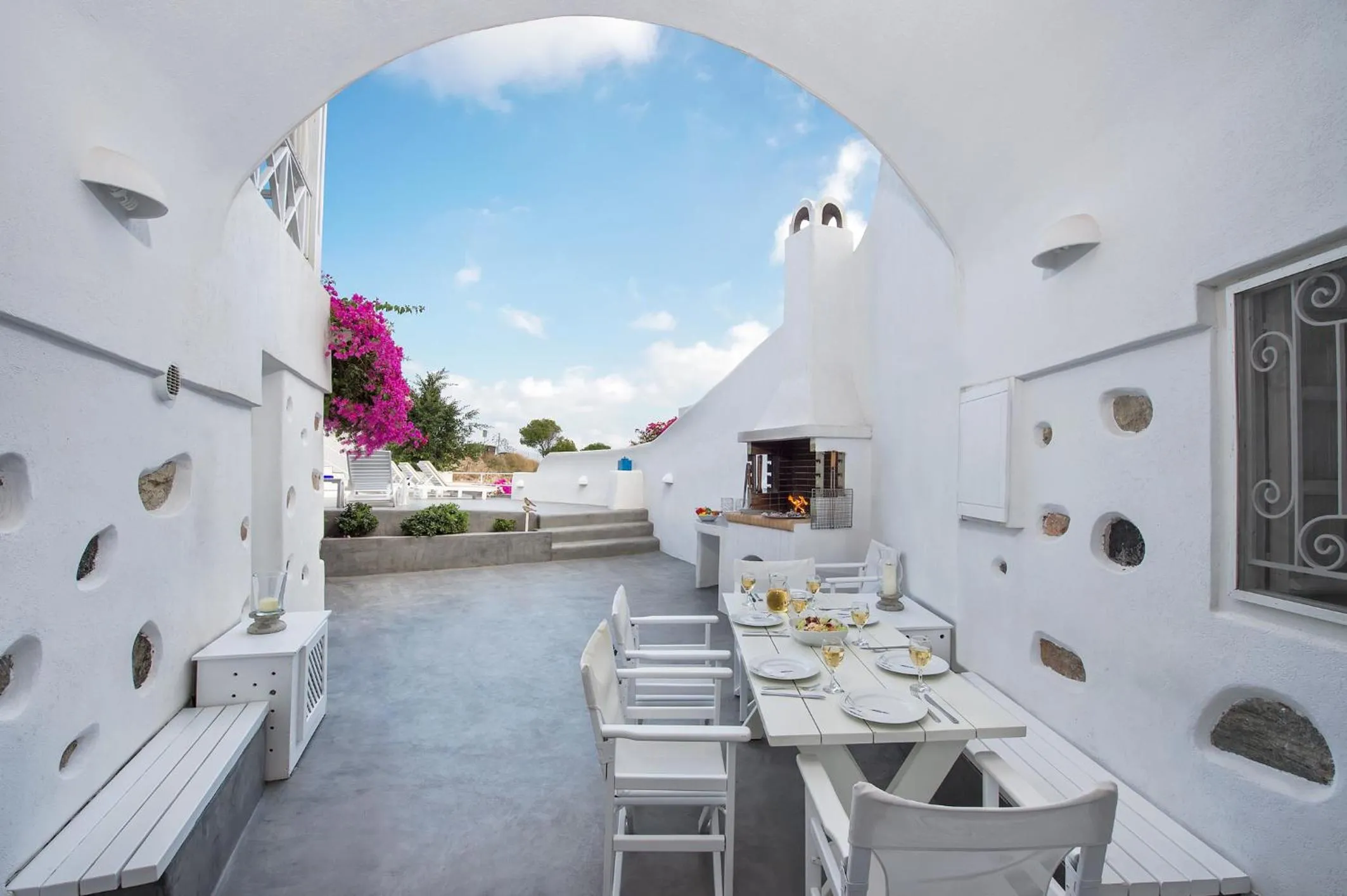 Patio in White Cave Private Villa