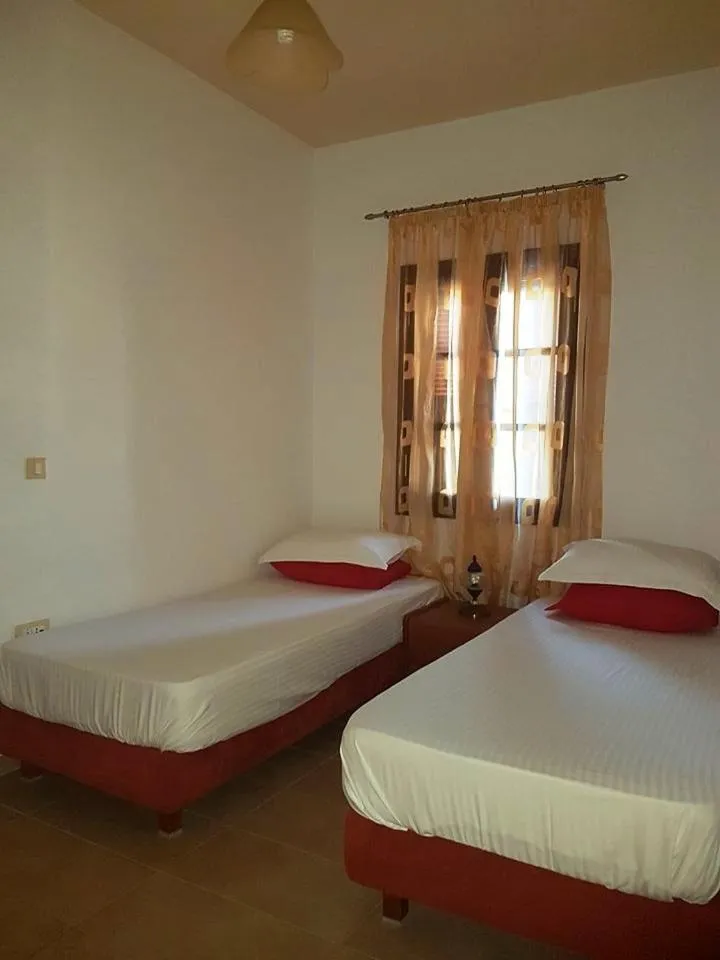 Maria's Apartments