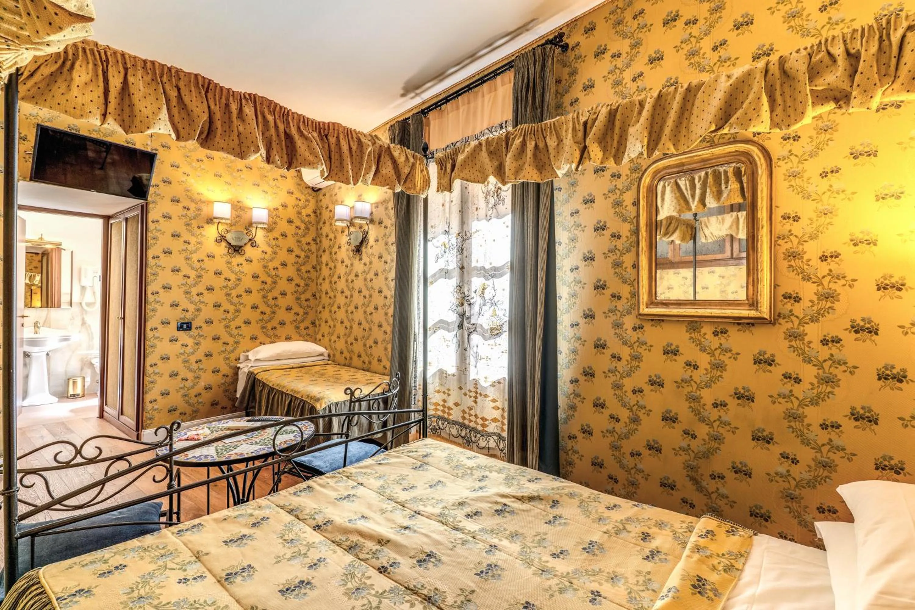 Bed in Residenza Ave Roma