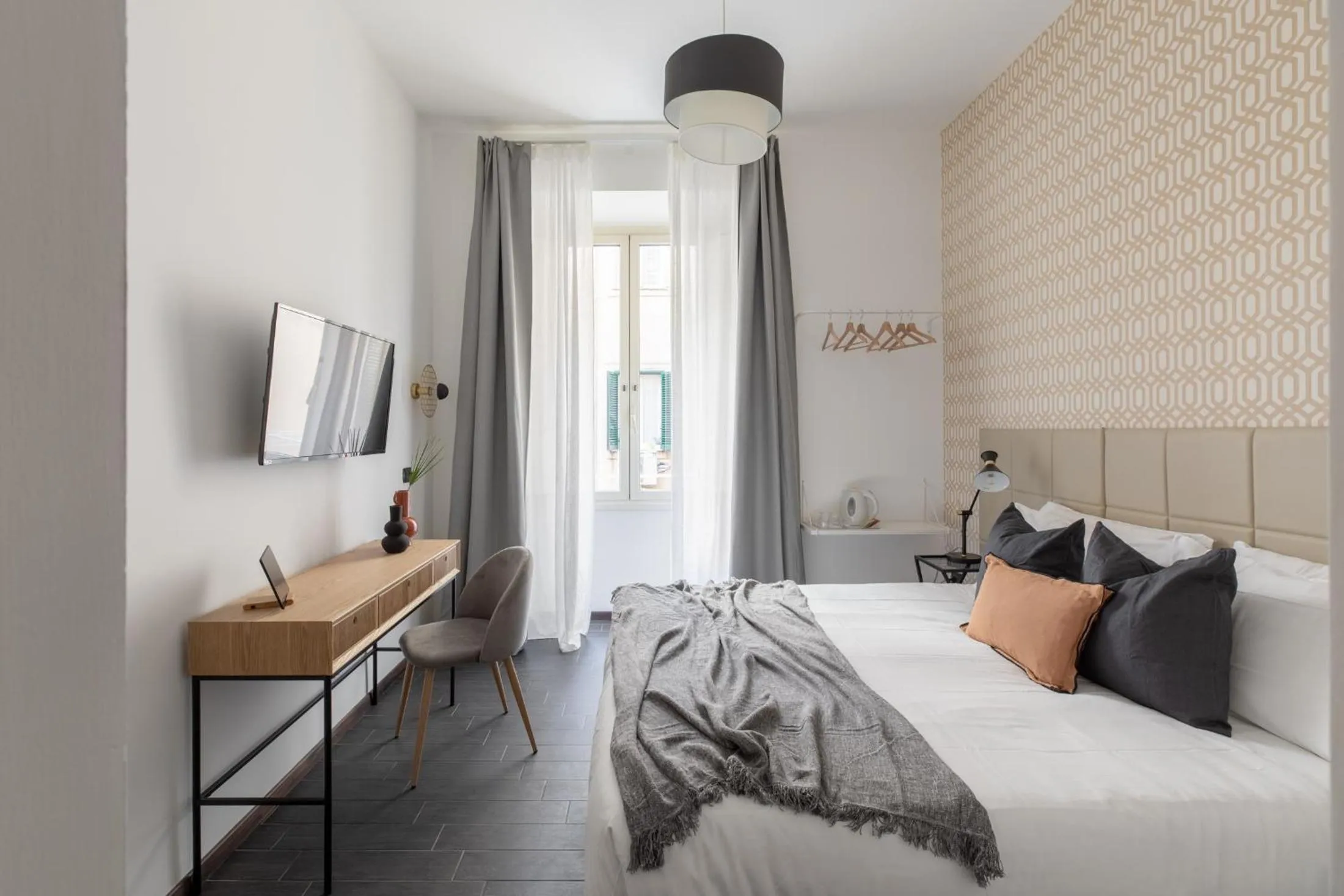 Bed in Residenza Vaticana