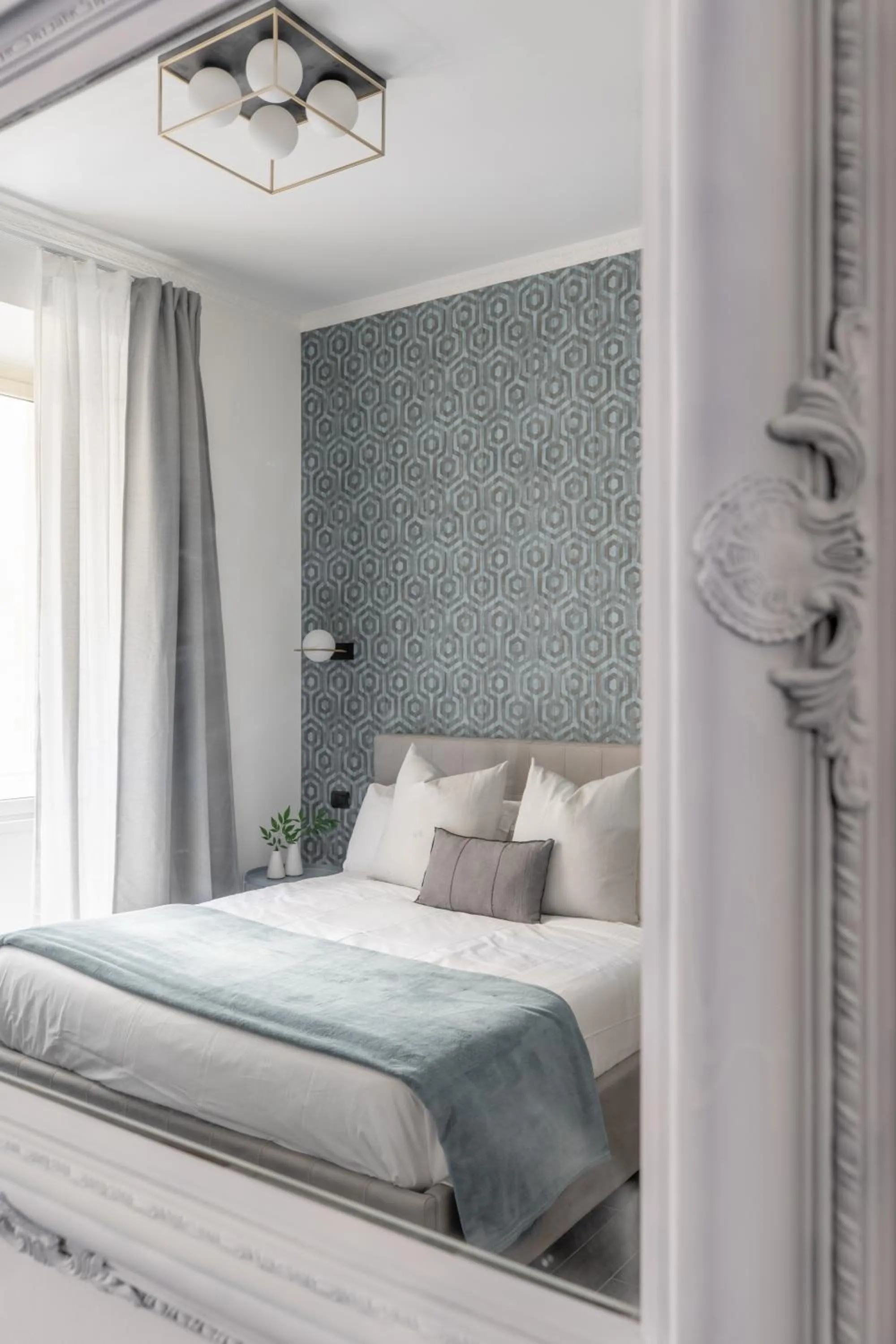 Bed in Residenza Vaticana