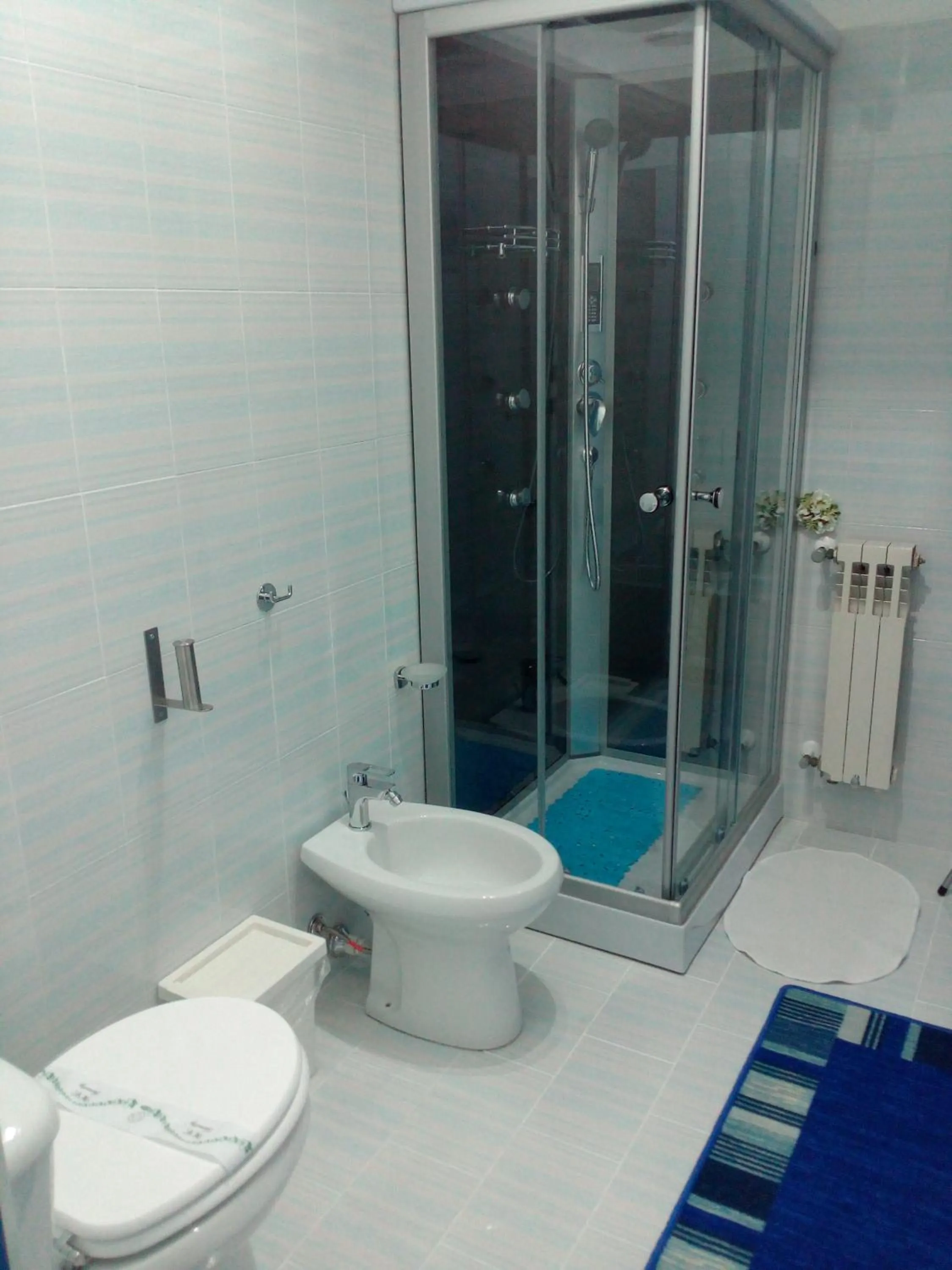 Shower in Etna En Vie