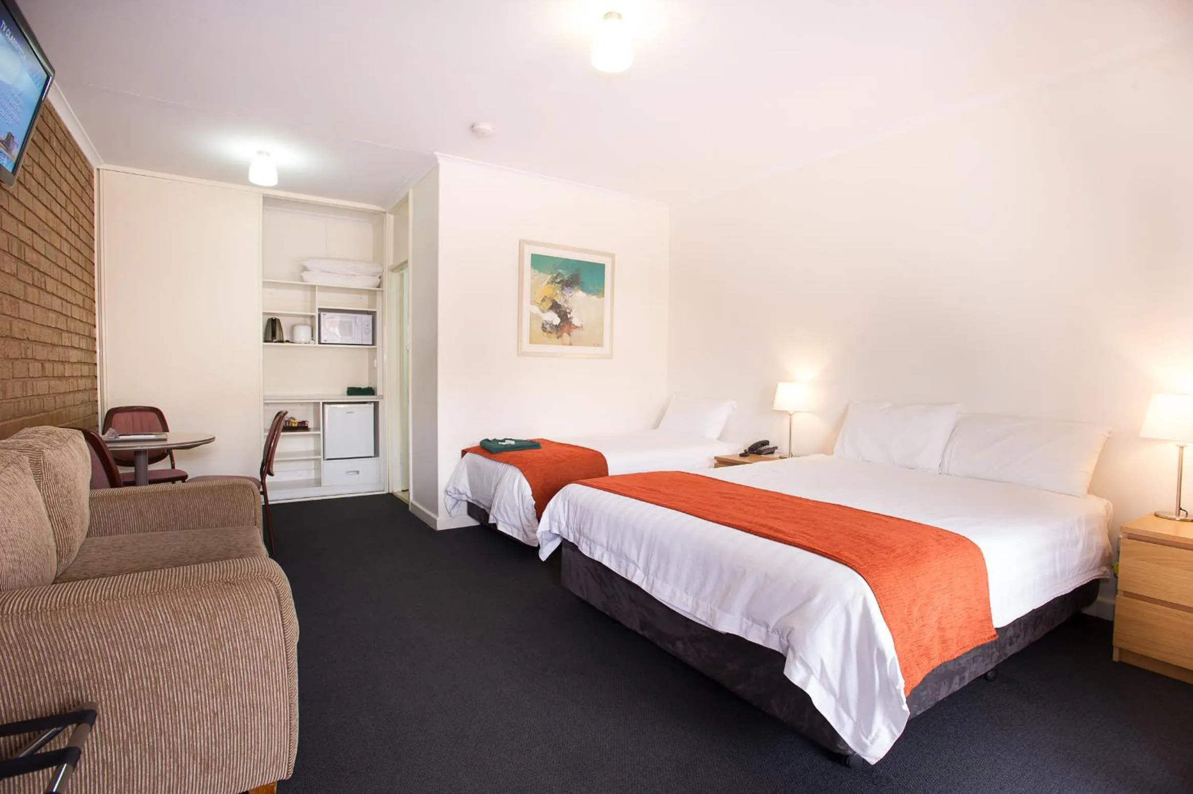 Bedroom, Bed in Standpipe Golf Motor Inn