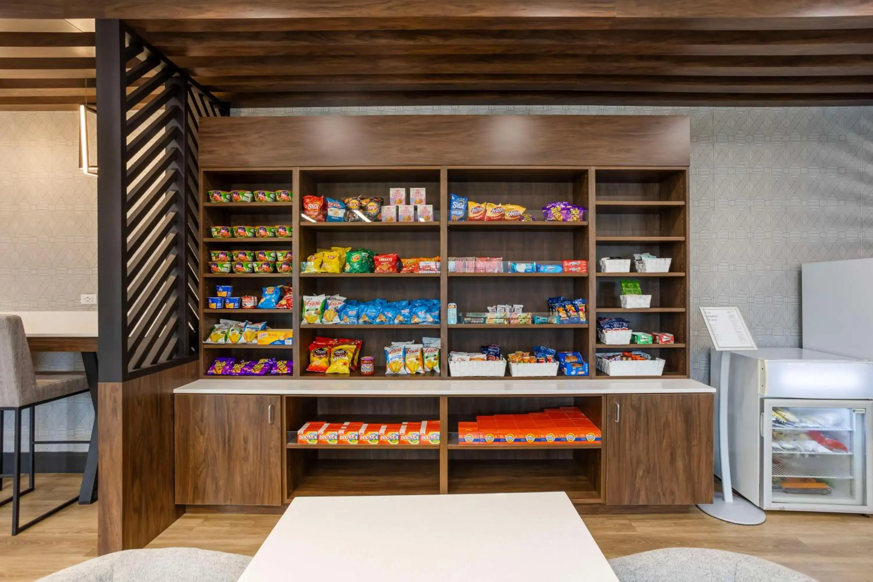 Property building in Best Western Plus Columbia Inn Property building in Best Western Plus Columbia Inn