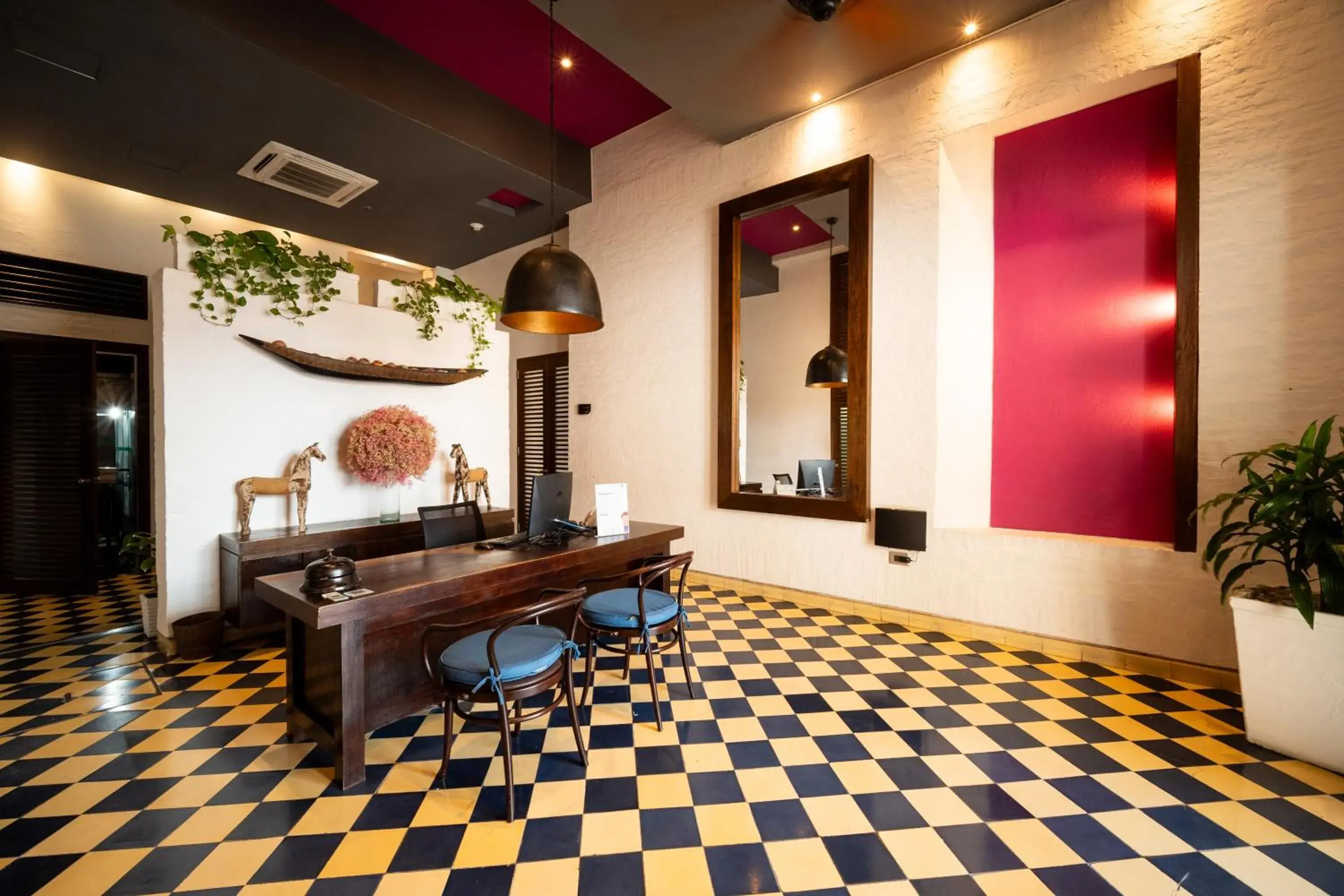 Lobby or reception in Sophia Hotel By OxoHotel Lobby or reception in Sophia Hotel By OxoHotel