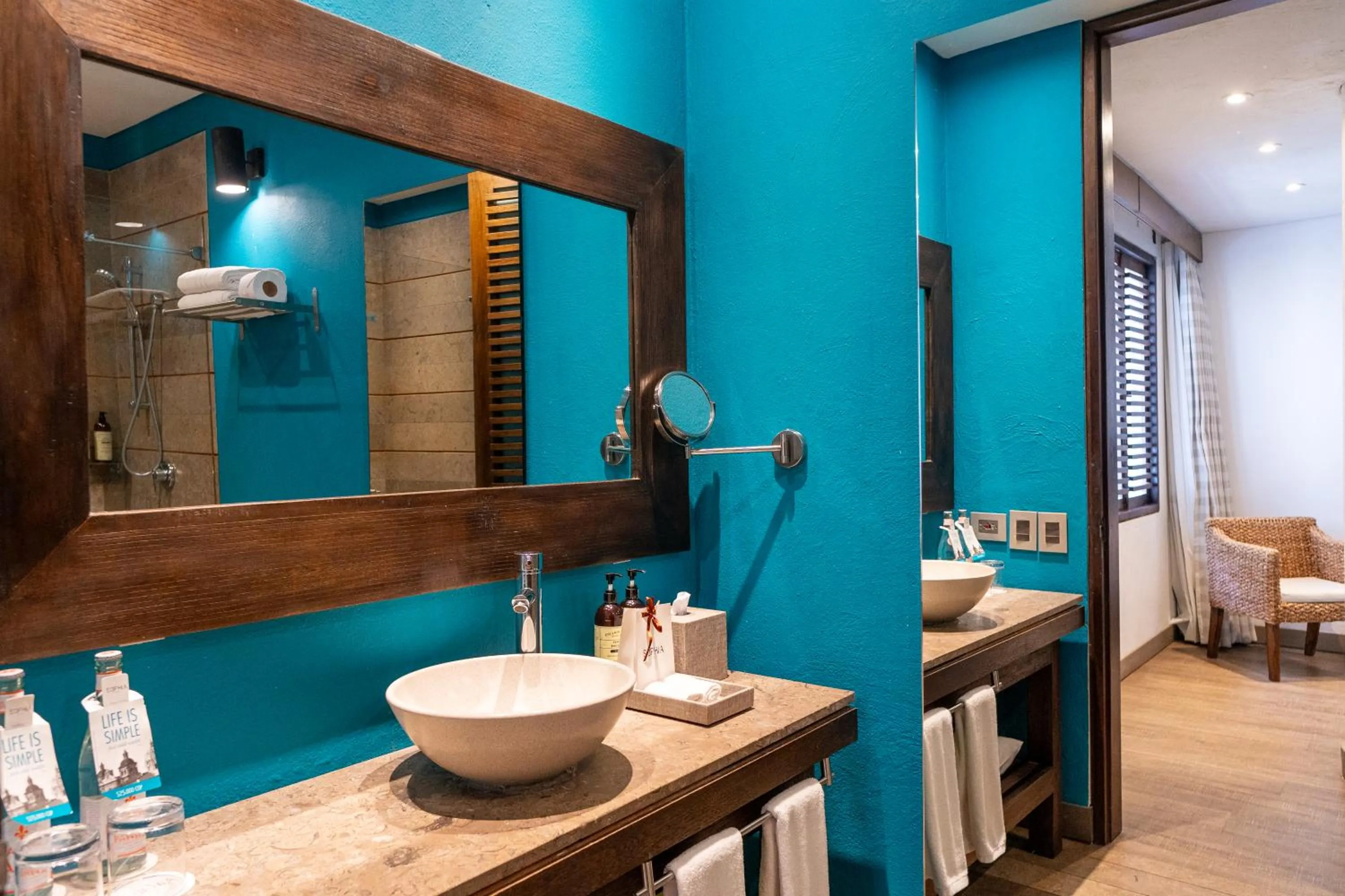 Bathroom in Sophia Hotel By OxoHotel