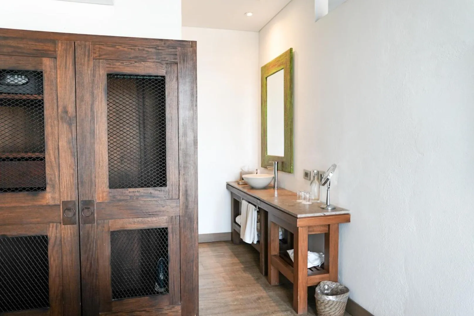 Bathroom in Sophia Hotel By OxoHotel