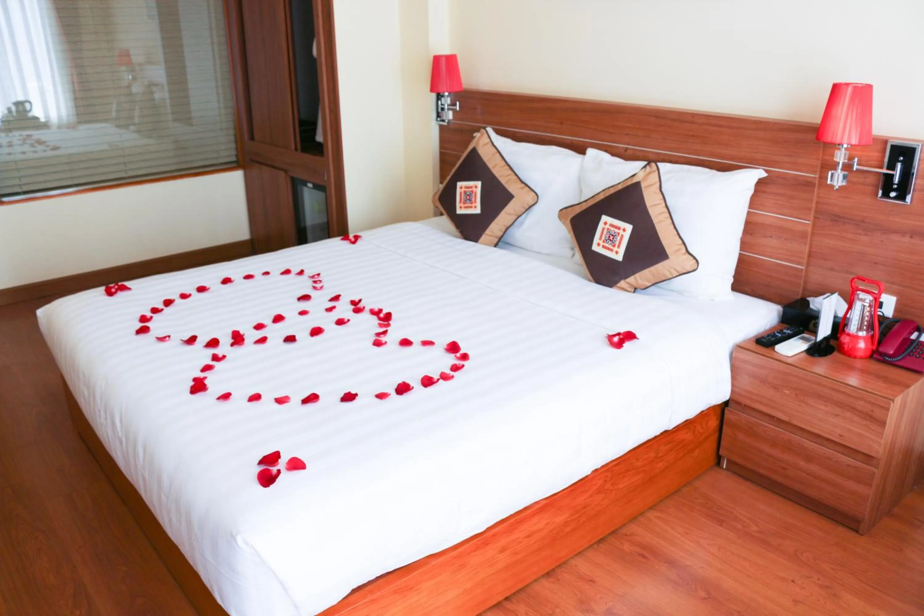 Bed in Sapa Dragon Hotel