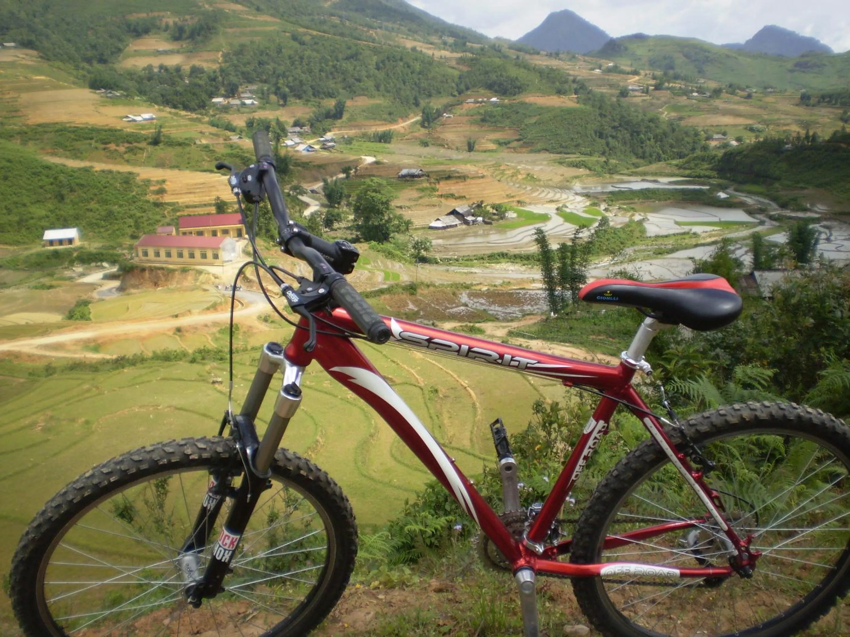 Cycling in Sapa Dragon Hotel