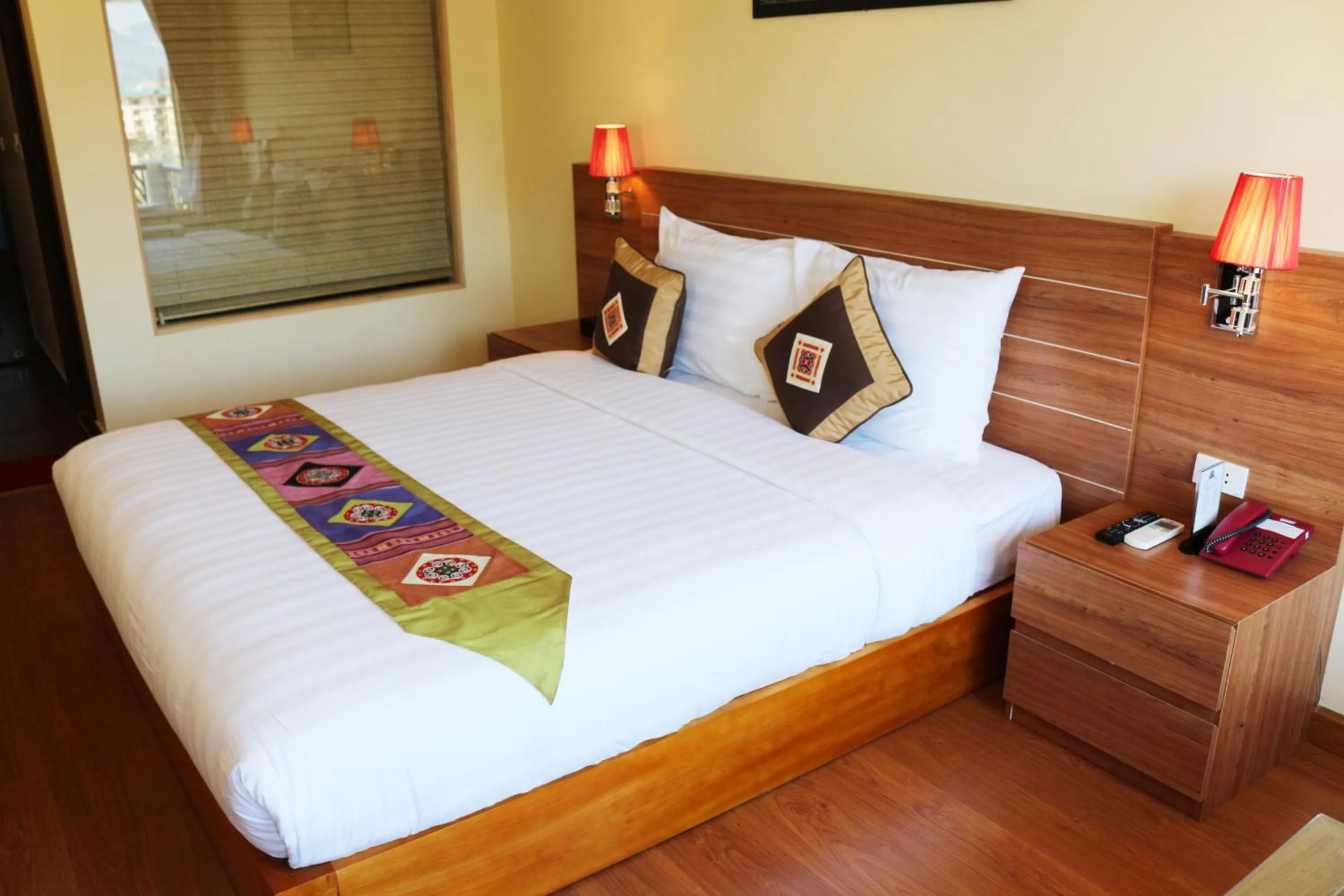 Bed in Sapa Dragon Hotel