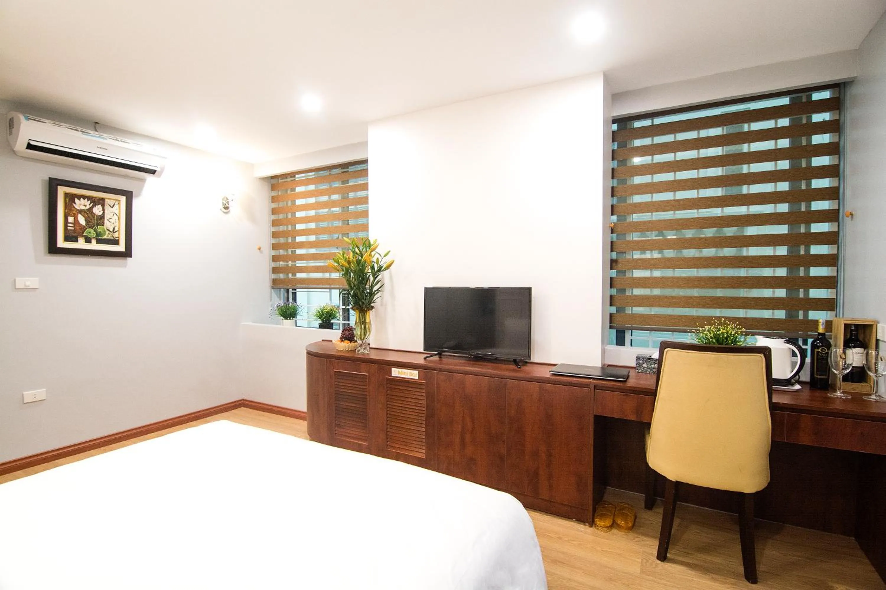 Bed in Canary Ha Noi Hotel