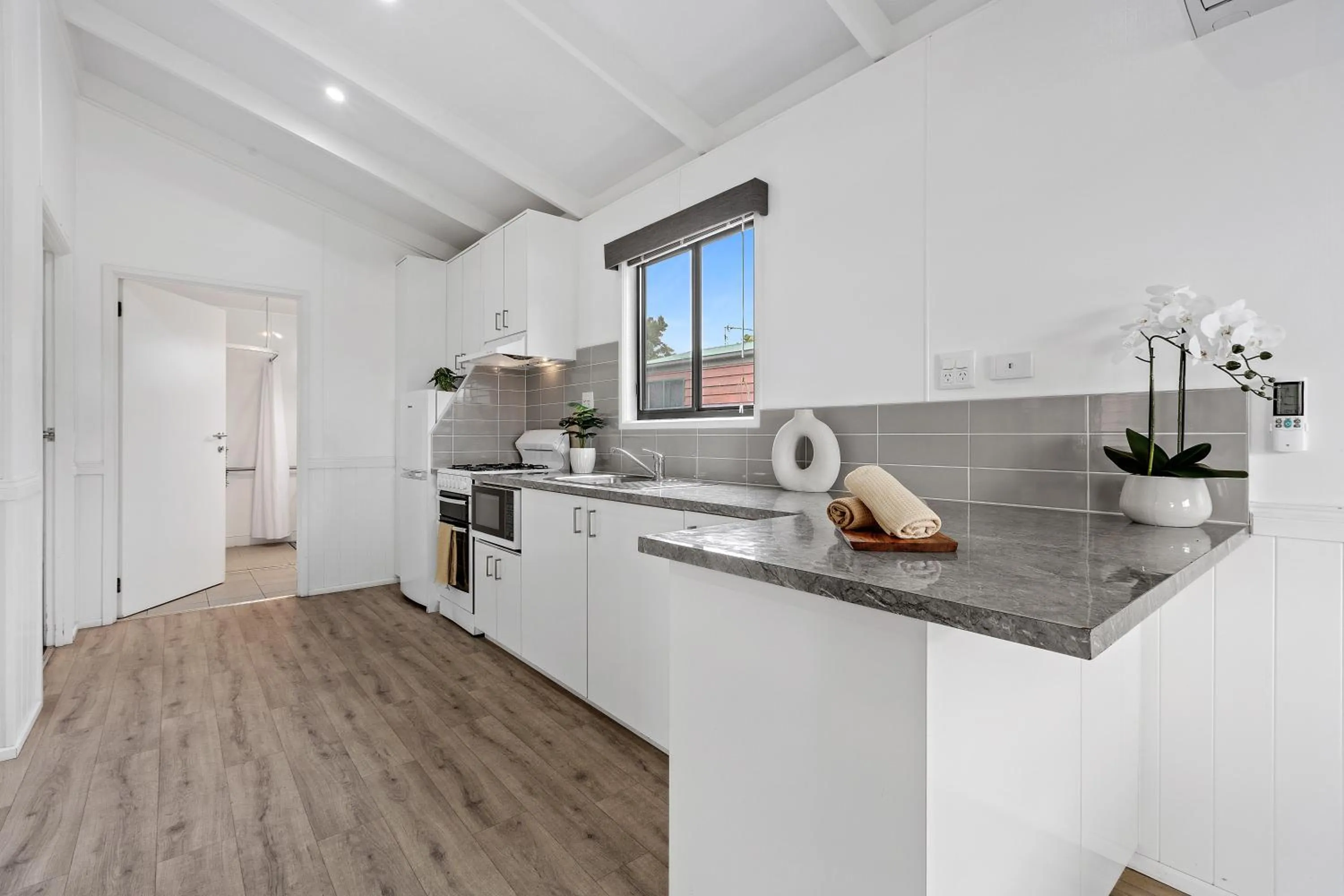 Deluxe Cabin (2BR) - Accessible in Tasman Holiday Parks - Geelong