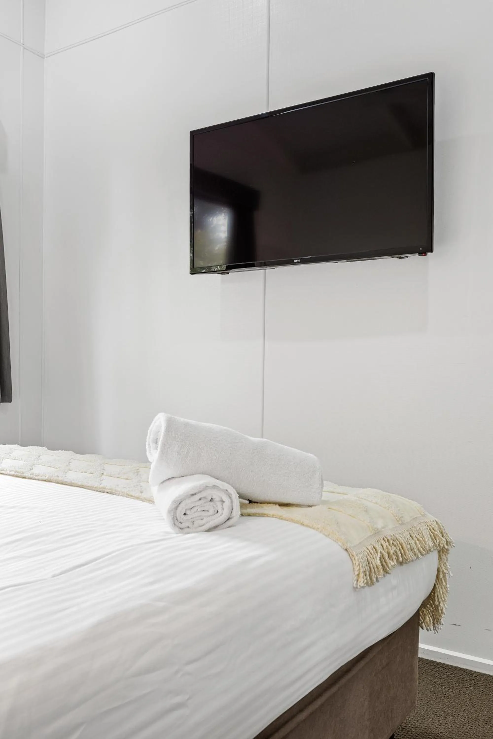 Bedroom, Bed in Tasman Holiday Parks - Geelong