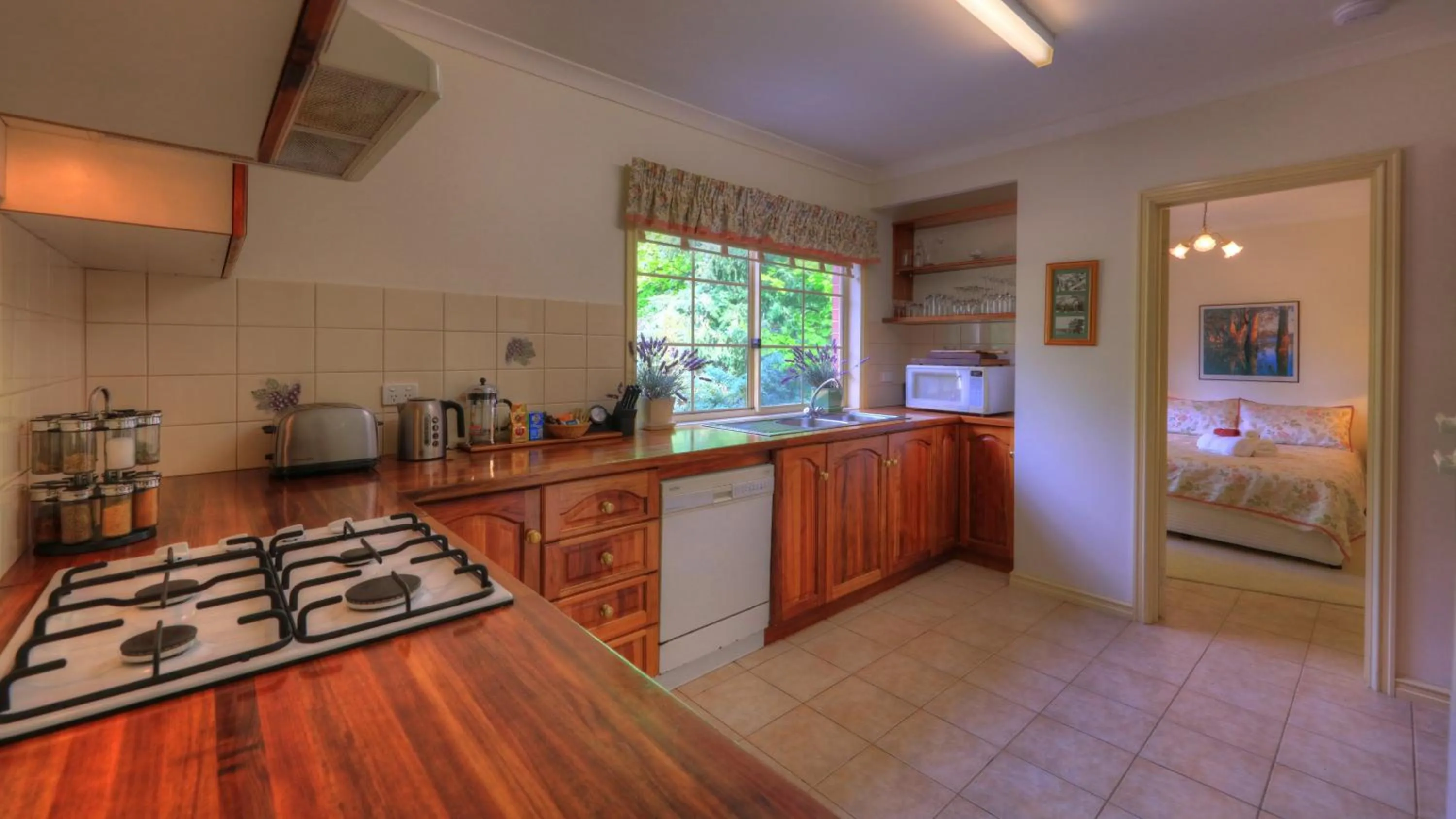 Kitchen or kitchenette in Chalets Lumineux