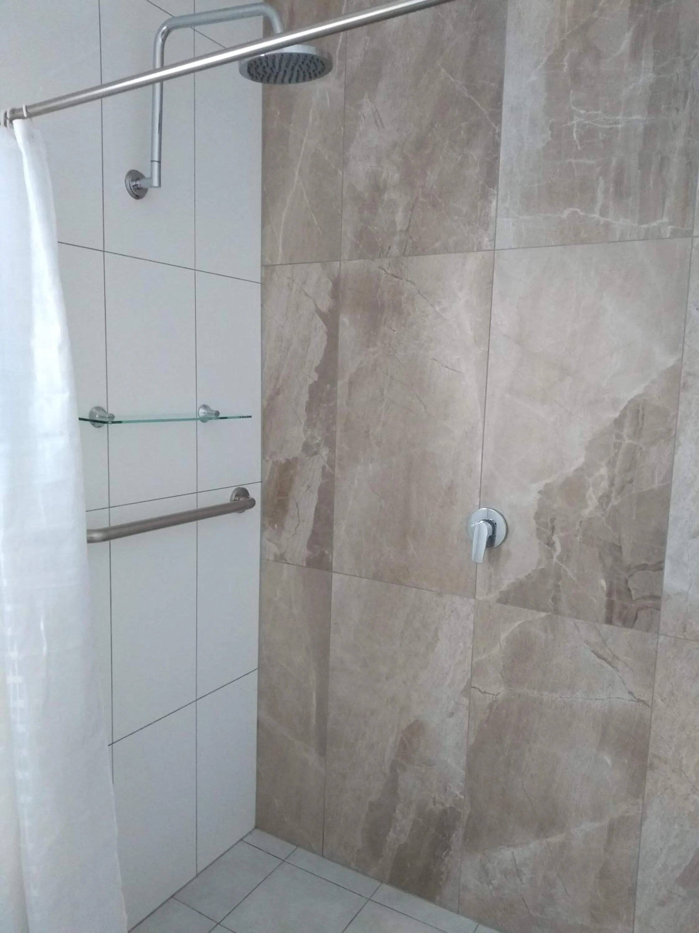 Shower in Birdwood Motel