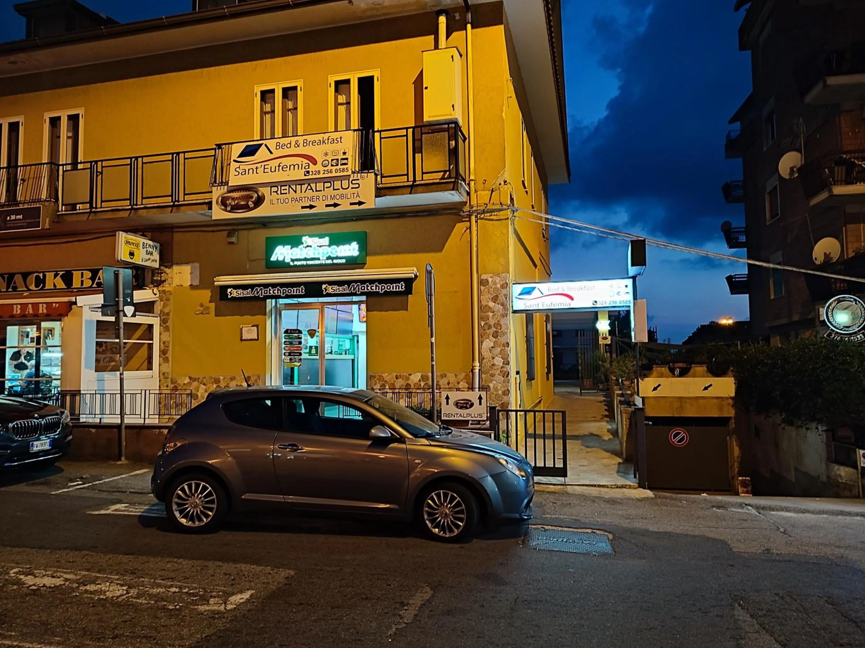 Facade/entrance in B&B Sant'Eufemia