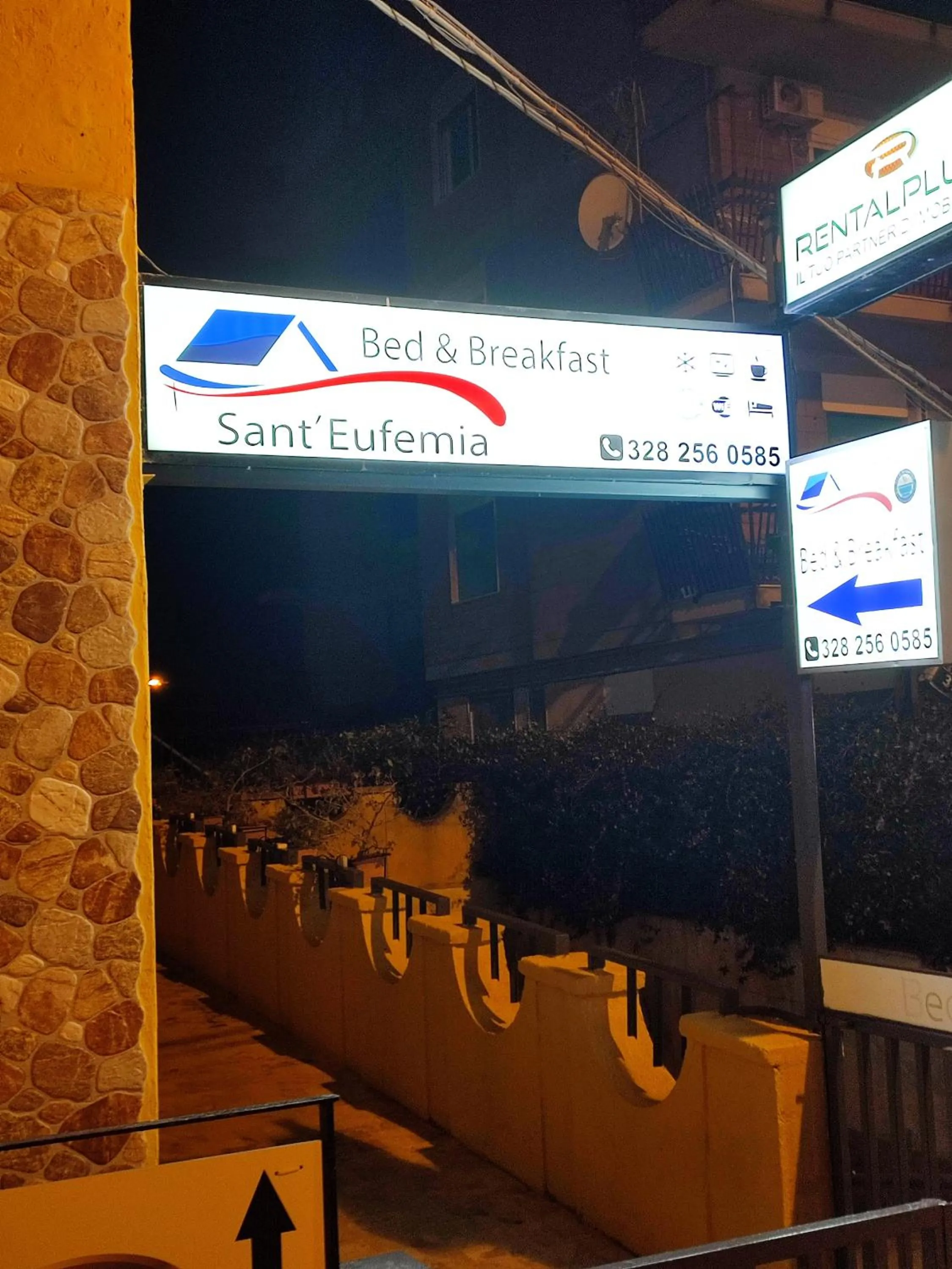 Facade/entrance in B&B Sant'Eufemia